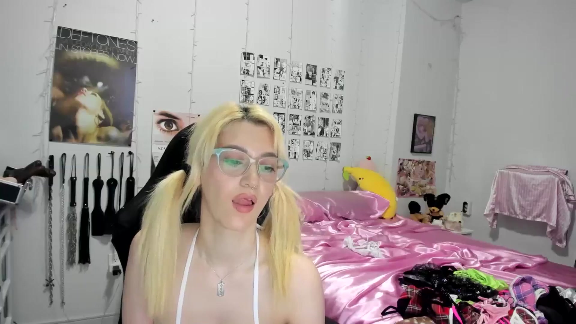 Gallery image thumbnail from AnnaTame's myfreecams stream on, 06/14/2025, 07:48 image 19 of 20