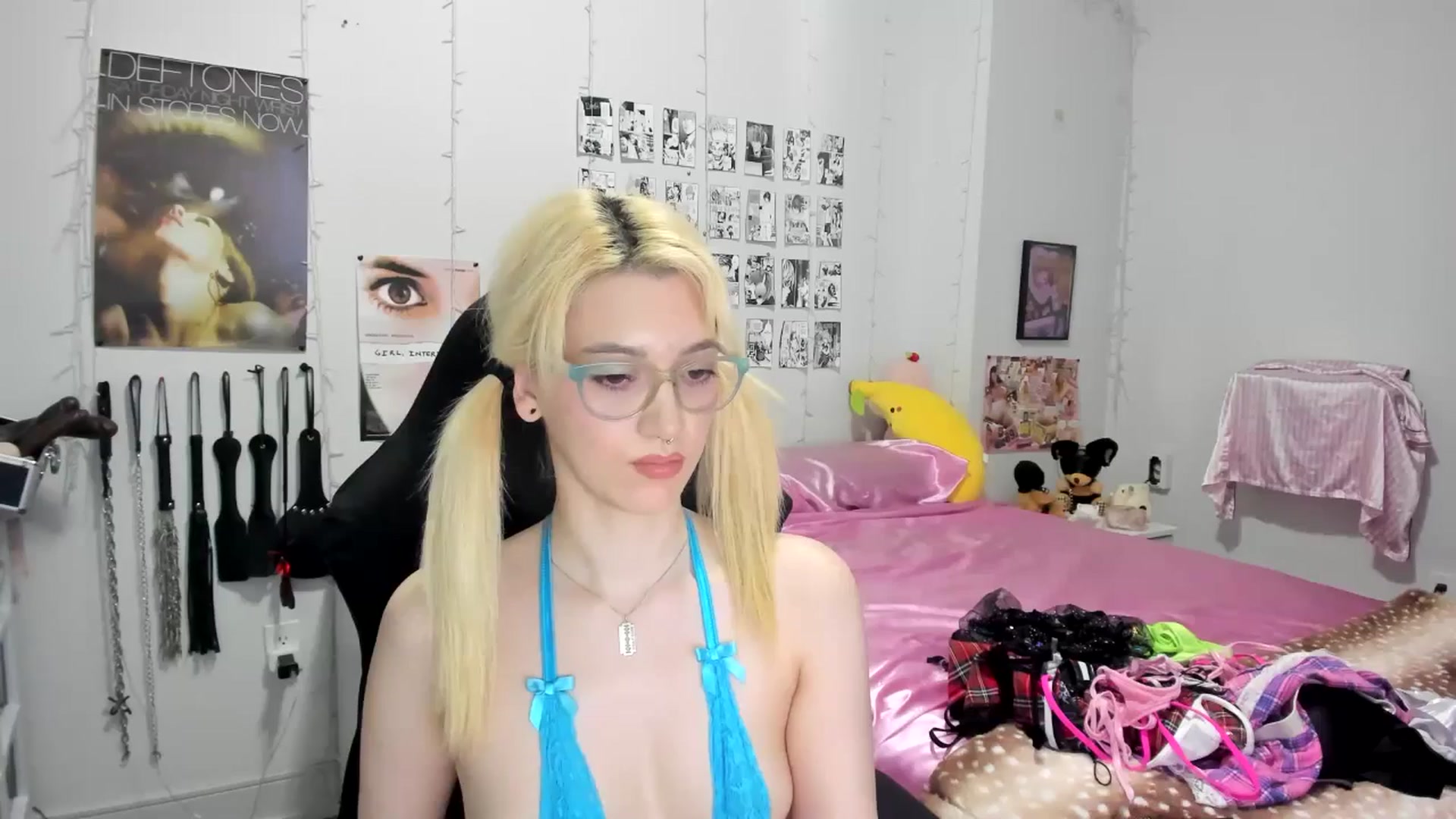 Gallery image thumbnail from AnnaTame's myfreecams stream on, 06/14/2025, 07:48 image 7 of 20