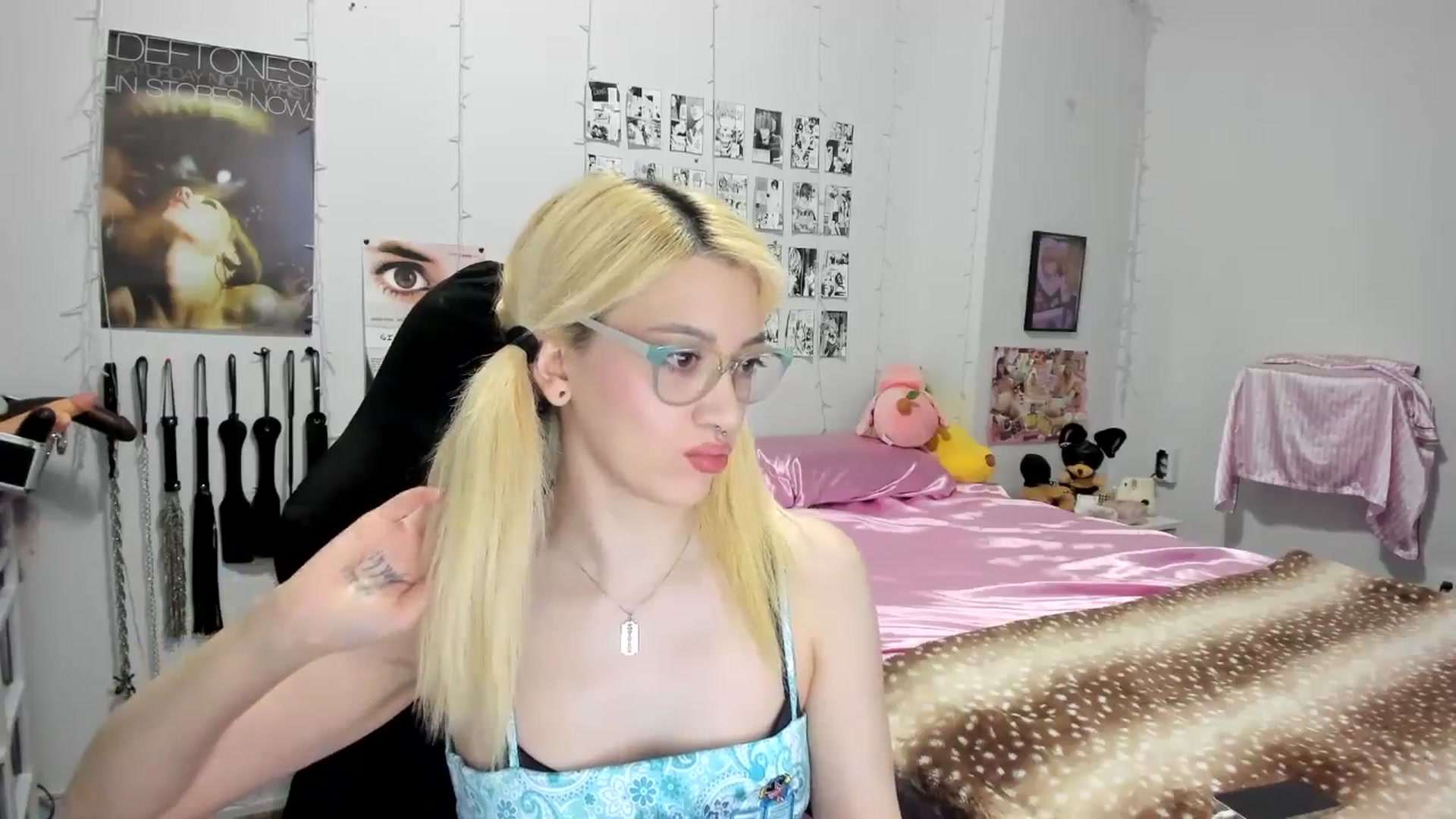 Gallery image thumbnail from AnnaTame's myfreecams stream on, 06/18/2025, 02:32 image 3 of 20