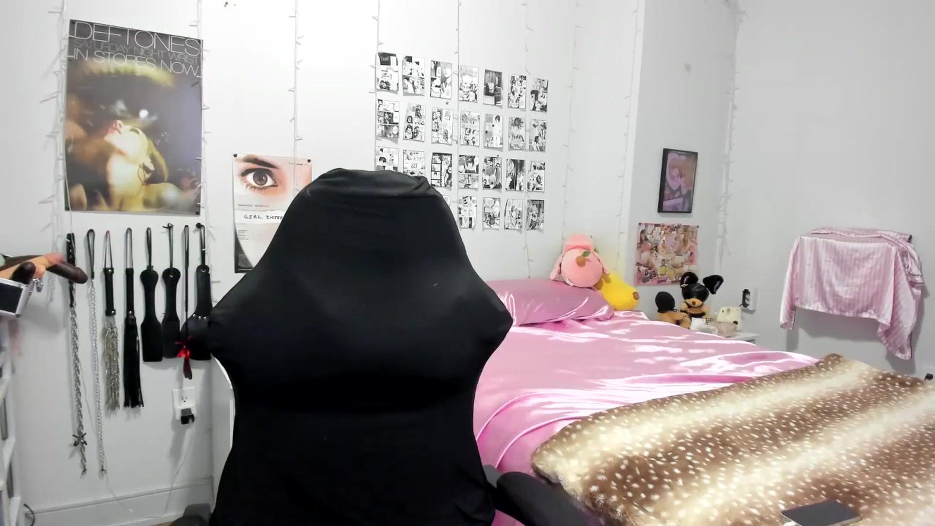 Gallery image thumbnail from AnnaTame's myfreecams stream on, 06/18/2025, 02:32 image 12 of 20