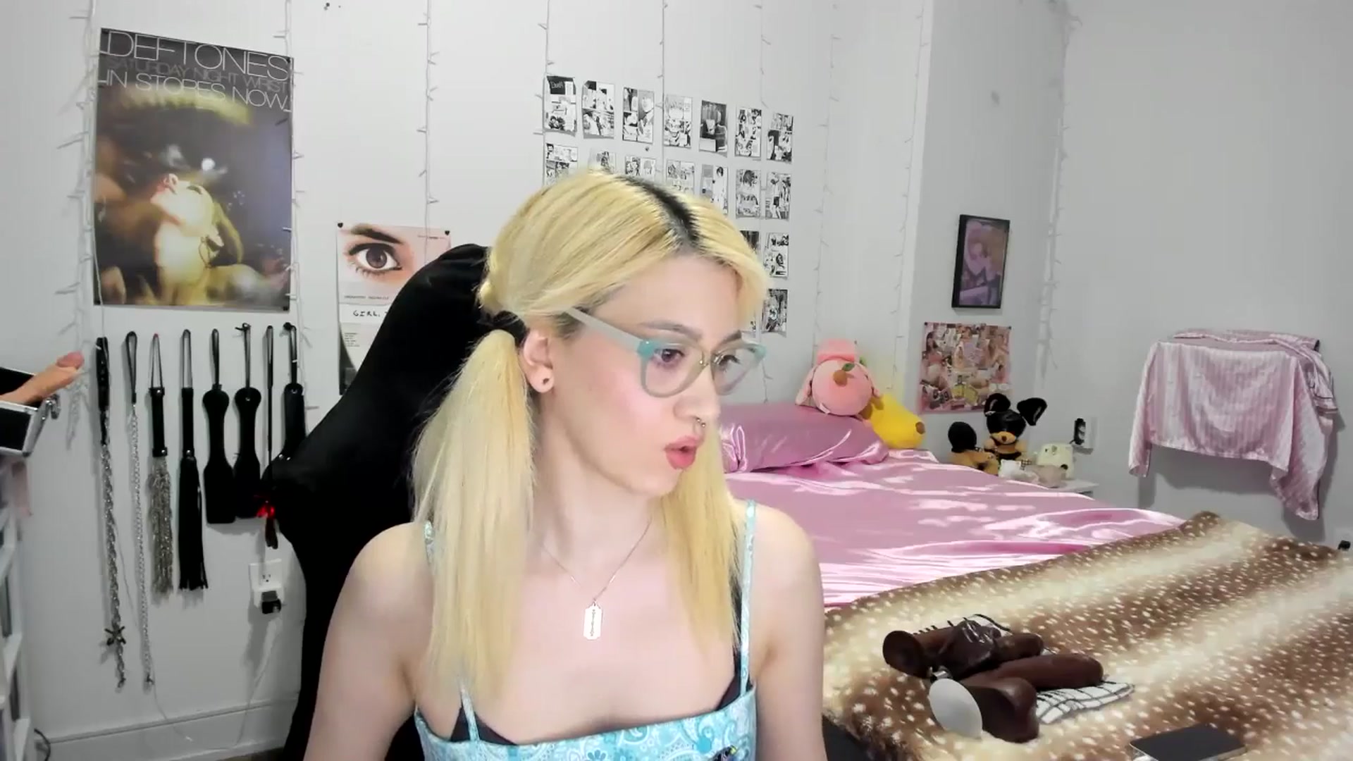 Gallery image thumbnail from AnnaTame's myfreecams stream on, 06/18/2025, 02:32 image 18 of 20