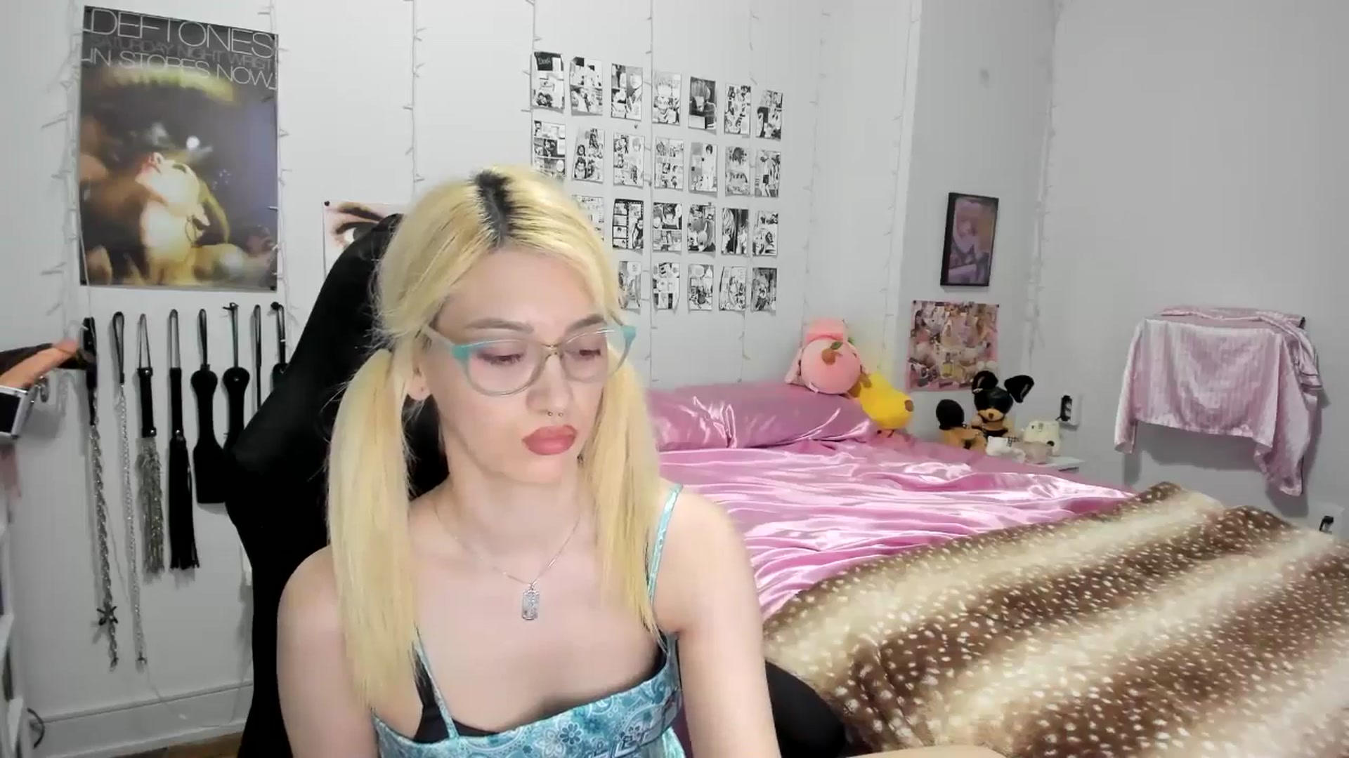 Gallery image thumbnail from AnnaTame's myfreecams stream on, 06/18/2025, 04:38 image 17 of 20