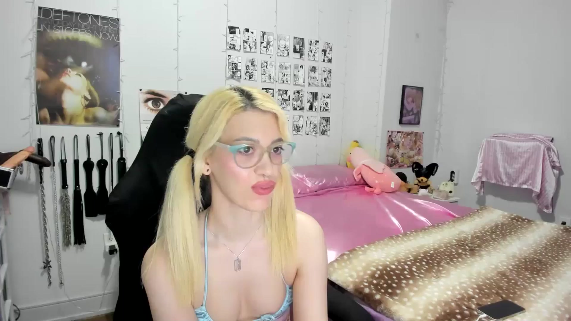 Gallery image thumbnail from AnnaTame's myfreecams stream on, 06/20/2025, 03:26 image 1 of 20