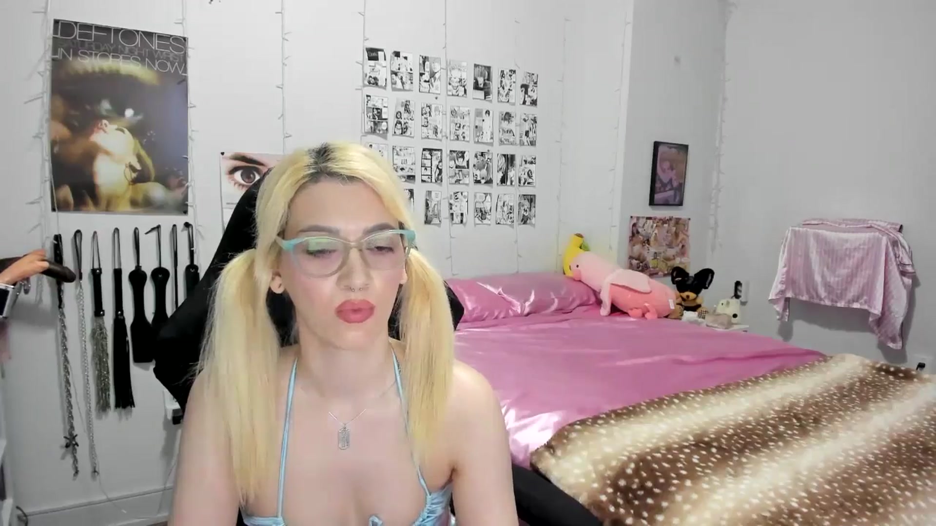 Gallery image thumbnail from AnnaTame's myfreecams stream on, 06/20/2025, 04:02 image 4 of 20