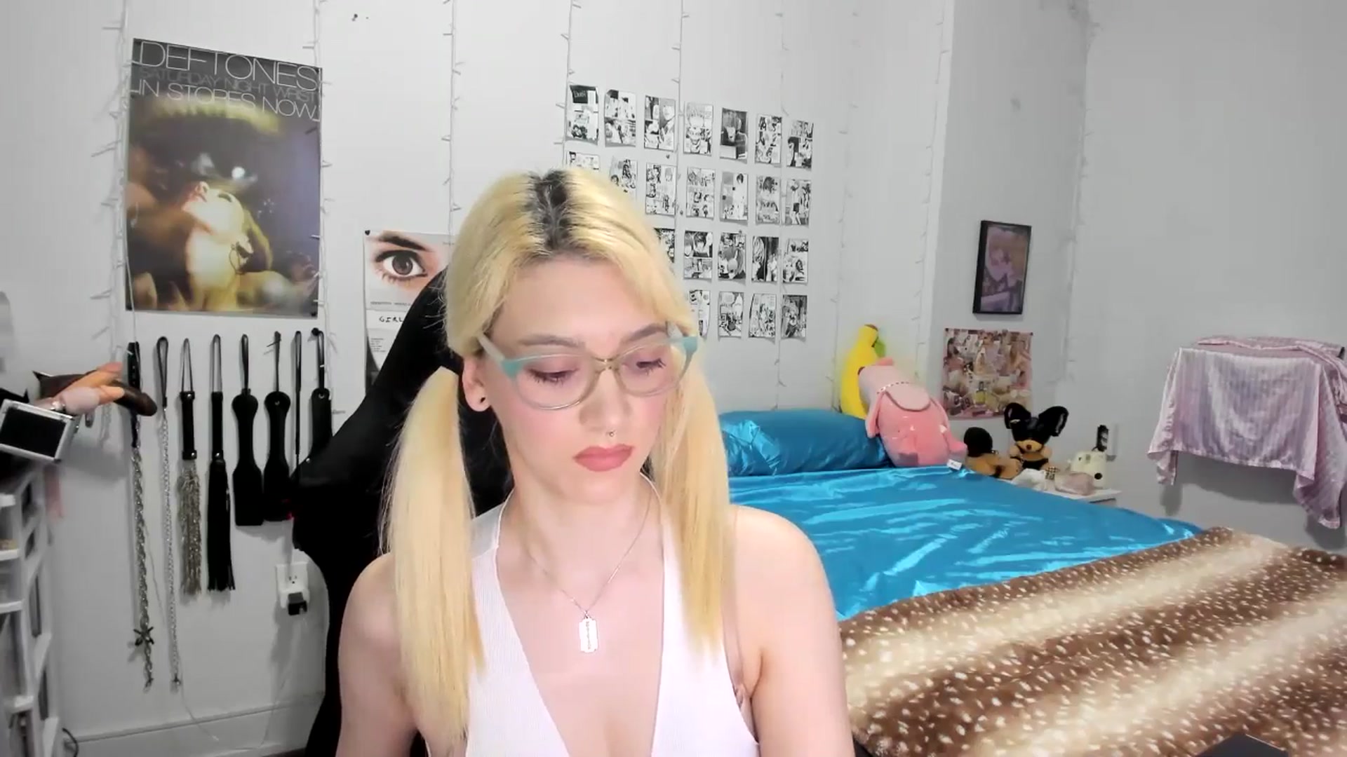 Gallery image thumbnail from AnnaTame's myfreecams stream on, 06/22/2025, 03:05 image 15 of 20