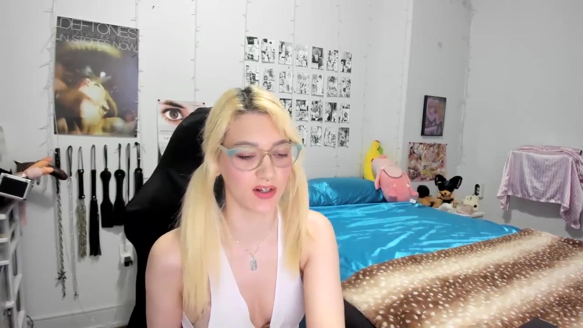 Gallery image thumbnail from AnnaTame's myfreecams stream on, 06/22/2025, 03:05 image 7 of 20