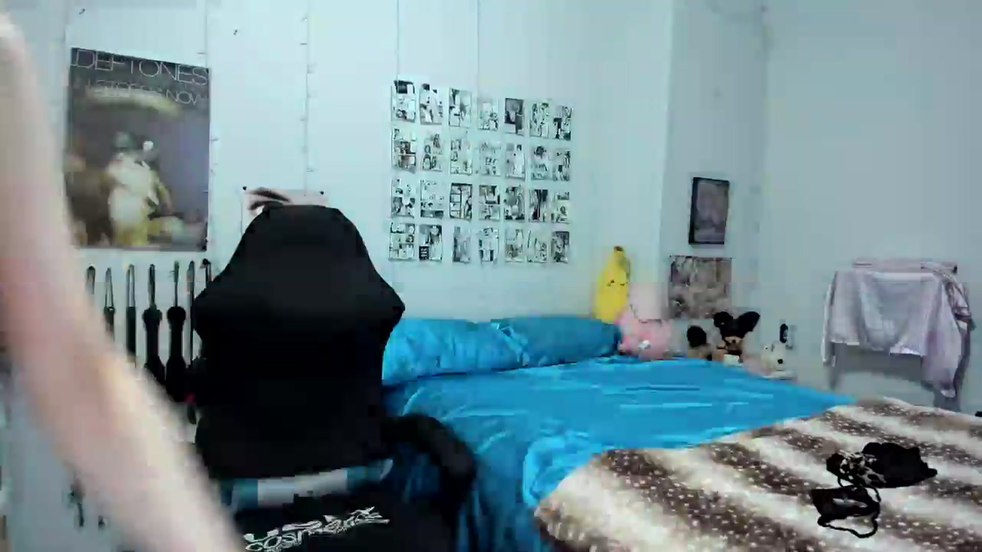 Gallery image thumbnail from AnnaTame's myfreecams stream on, 06/25/2025, 04:15 image 17 of 20