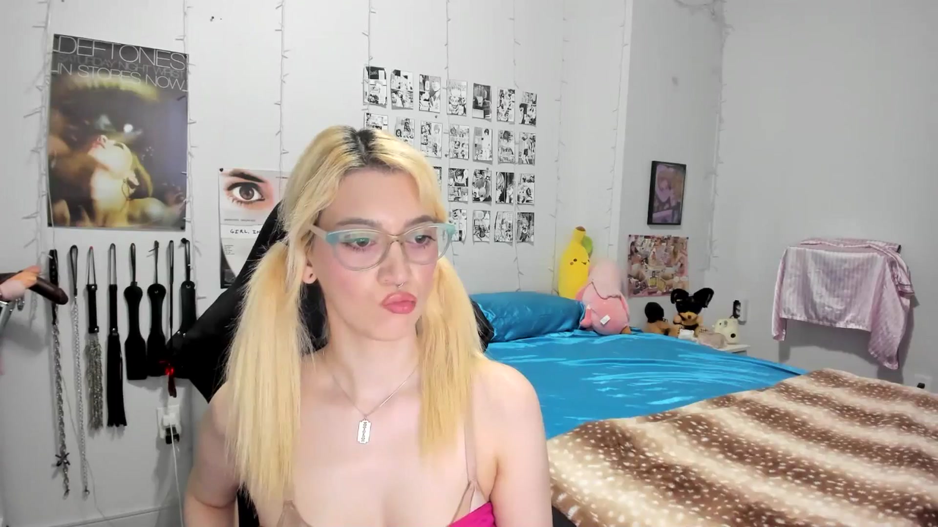 Gallery image thumbnail from AnnaTame's myfreecams stream on, 06/25/2025, 04:15 image 7 of 20