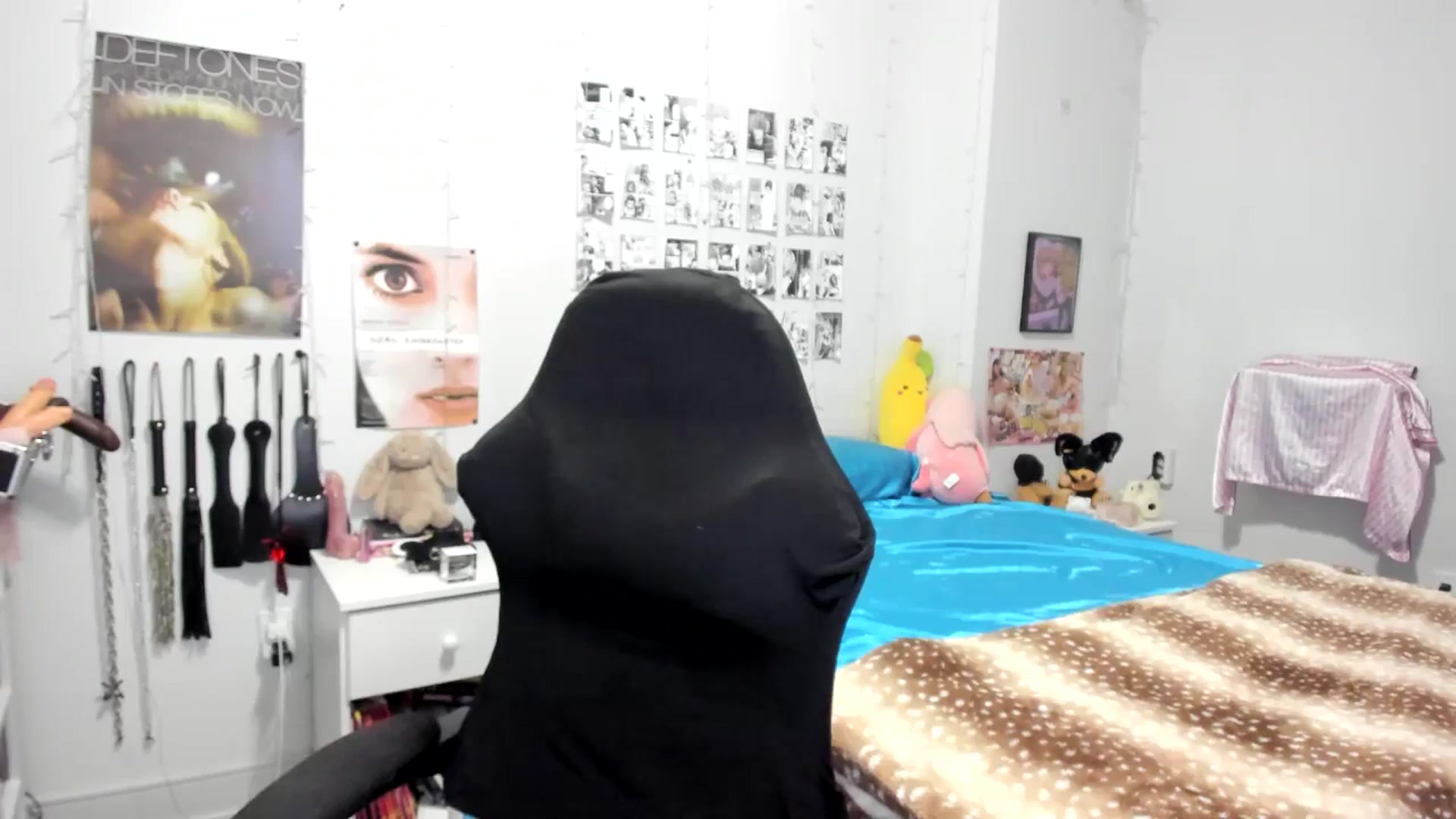 Gallery image thumbnail from AnnaTame's myfreecams stream on, 06/25/2025, 04:55 image 16 of 20