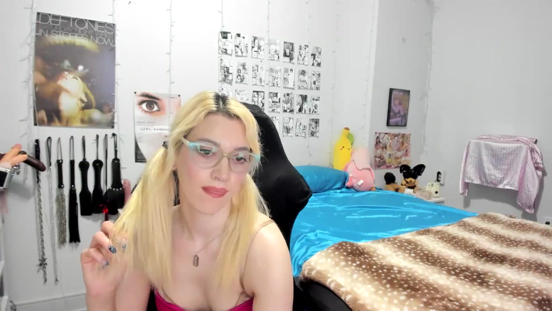 Gallery image thumbnail from AnnaTame's myfreecams stream on, 06/25/2025, 04:55 image 19 of 20