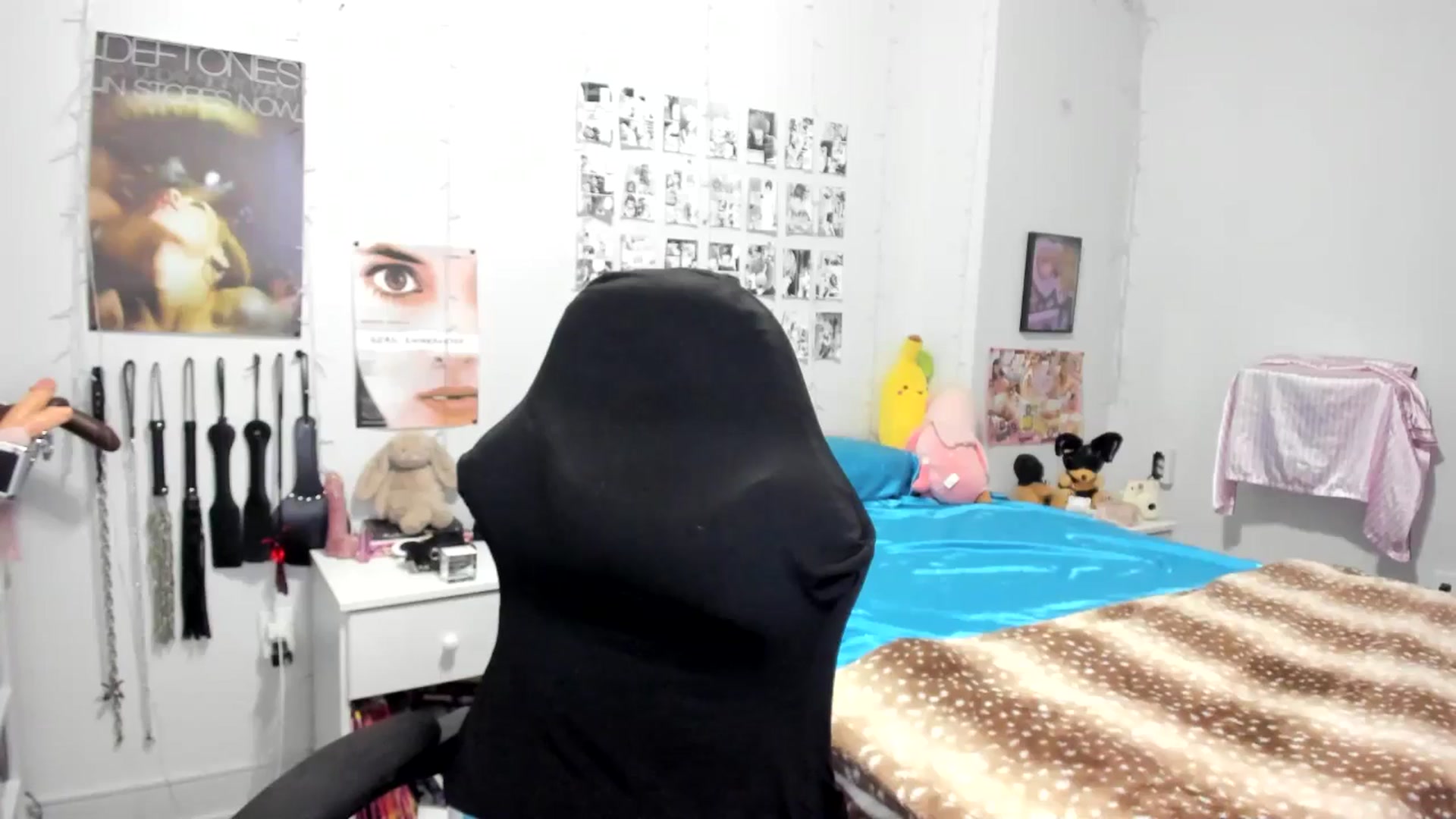 Gallery image thumbnail from AnnaTame's myfreecams stream on, 06/25/2025, 04:55 image 17 of 20