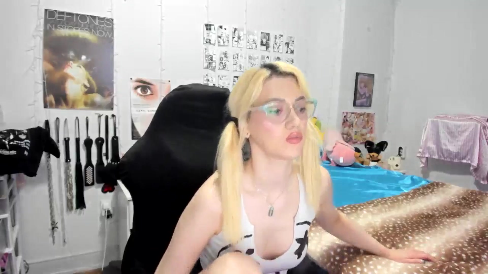 Gallery image thumbnail from AnnaTame's myfreecams stream on, 07/04/2025, 02:46 image 14 of 20