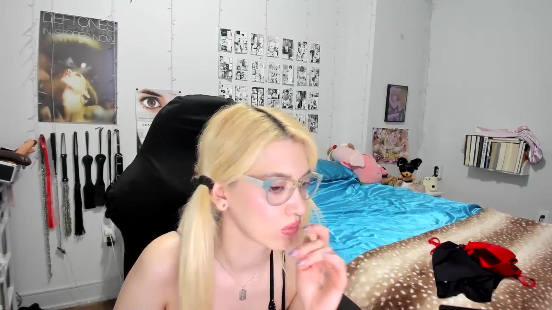 Gallery image thumbnail from AnnaTame's myfreecams stream on, 08/03/2025, 06:33 image 6 of 20