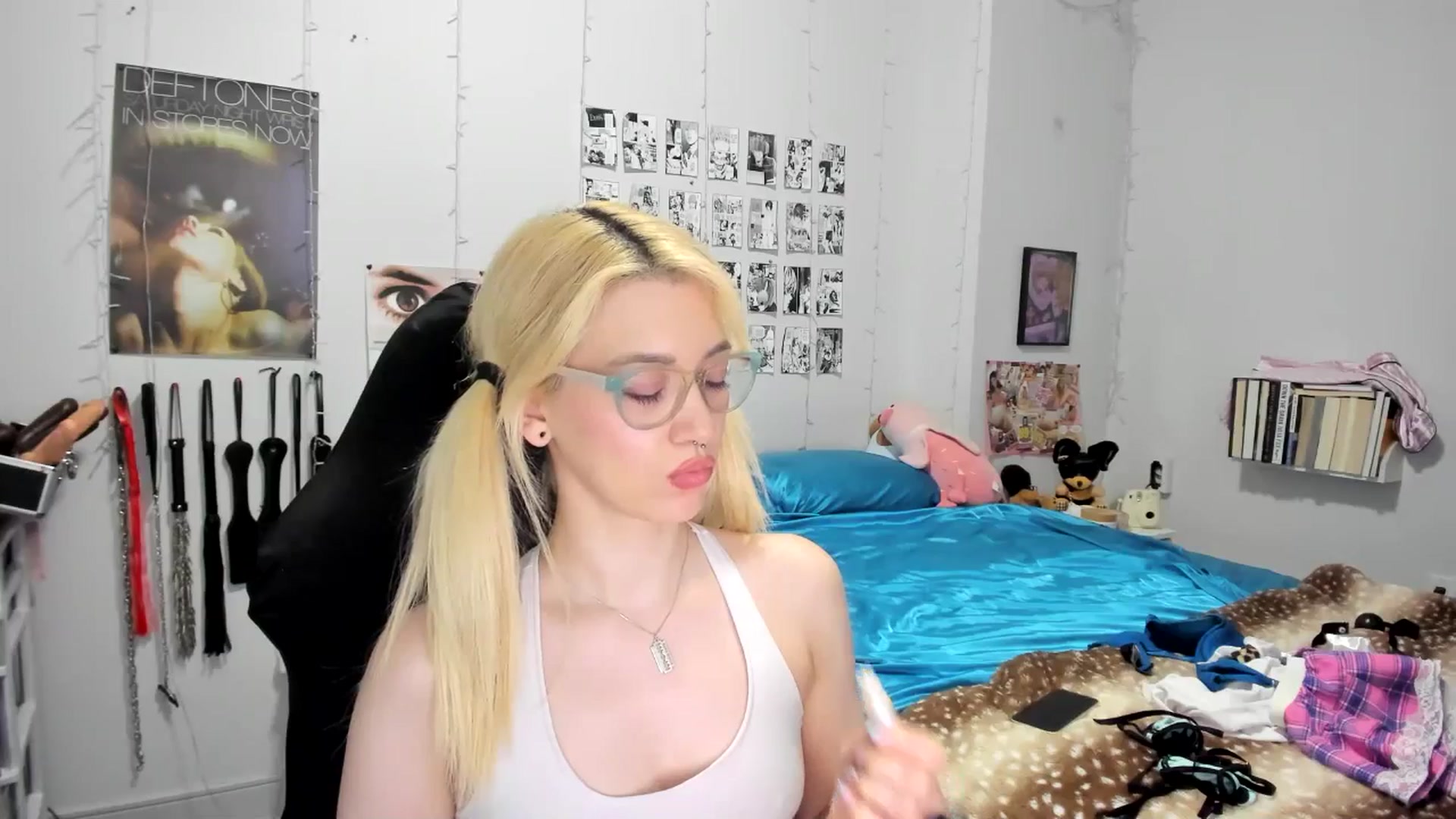 Gallery image thumbnail from AnnaTame's myfreecams stream on, 08/04/2025, 05:27 image 15 of 20