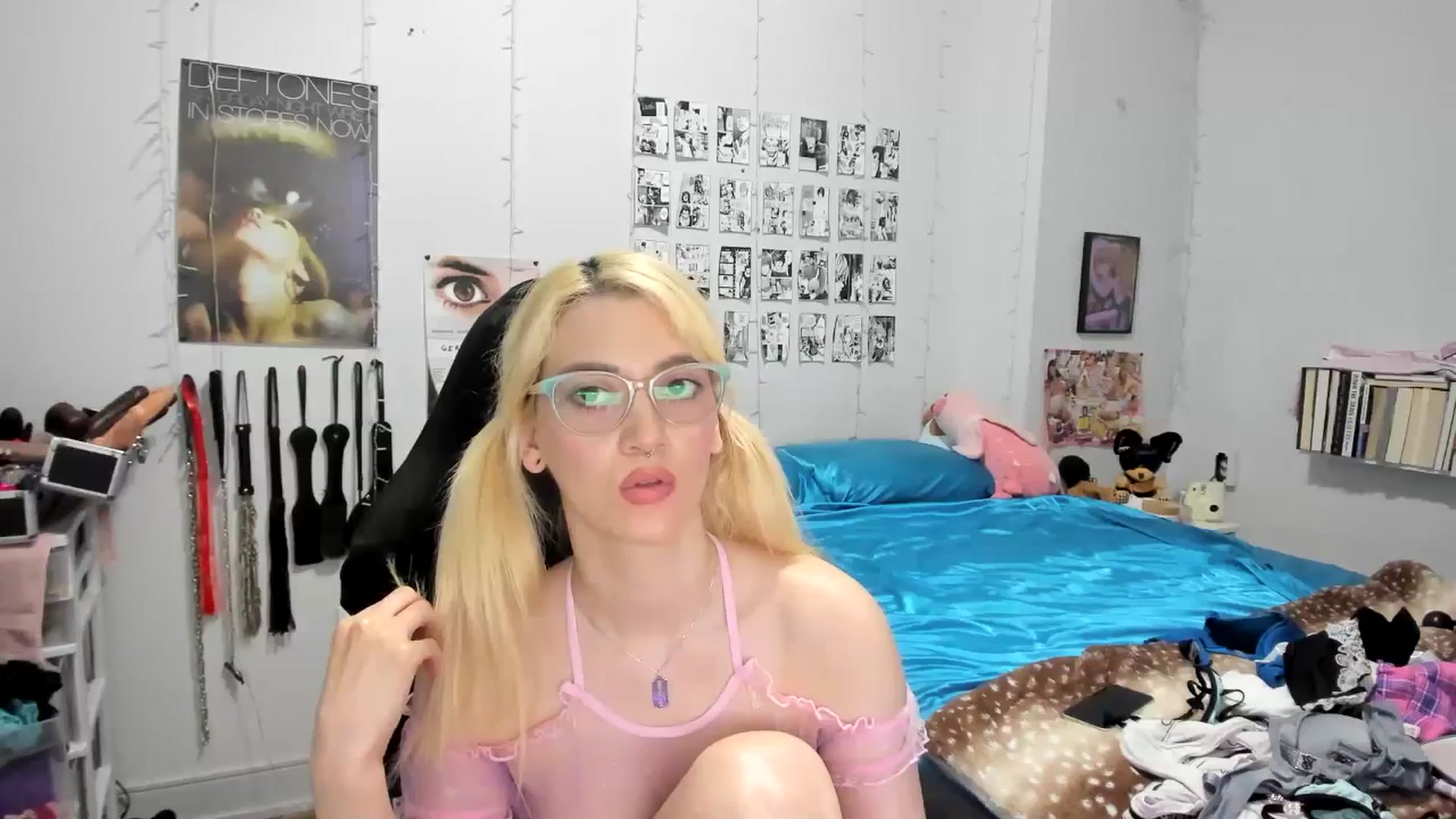 Gallery image thumbnail from AnnaTame's myfreecams stream on, 08/04/2025, 07:34 image 14 of 20
