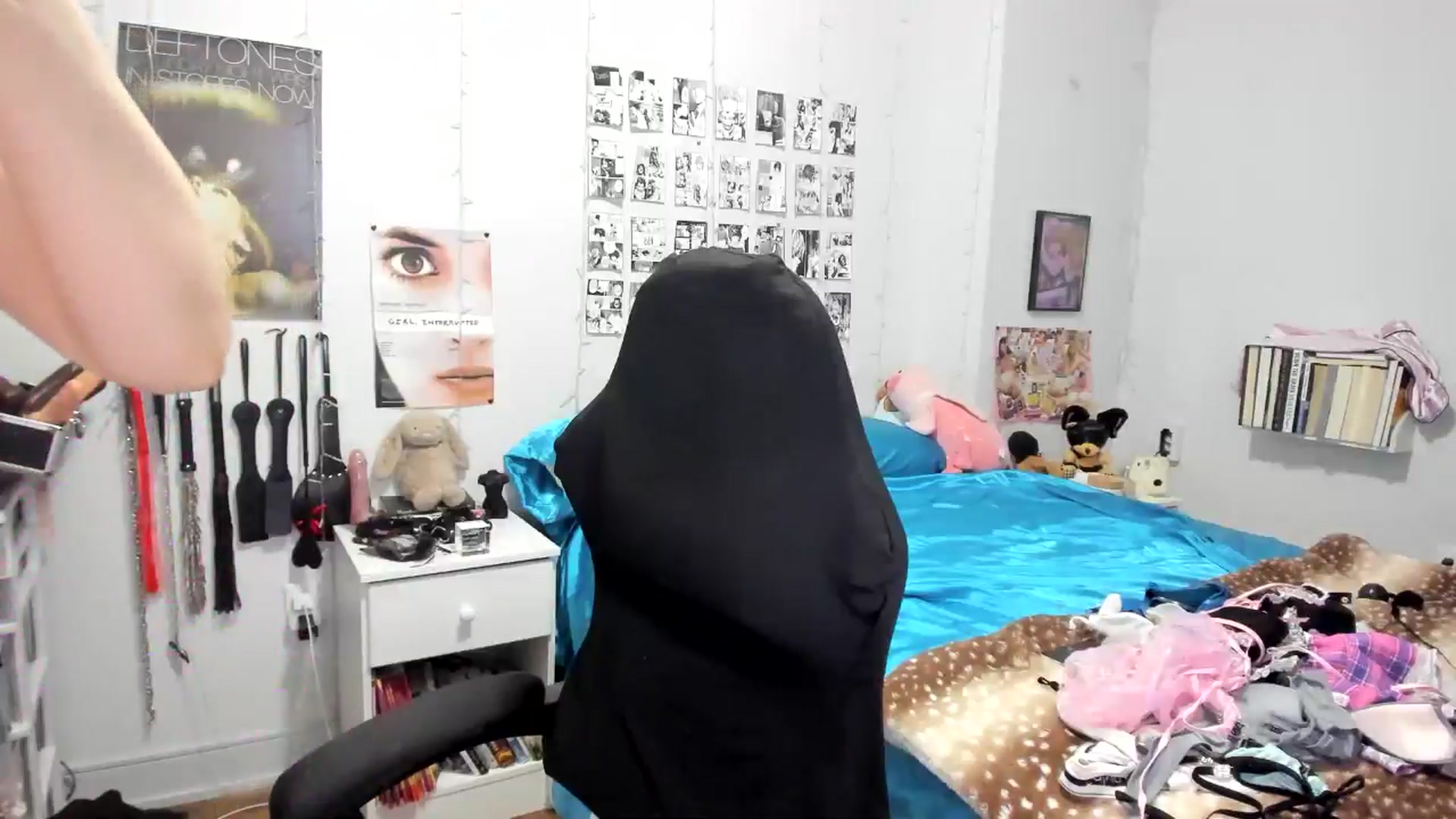 Gallery image thumbnail from AnnaTame's myfreecams stream on, 08/04/2025, 08:32 image 17 of 20