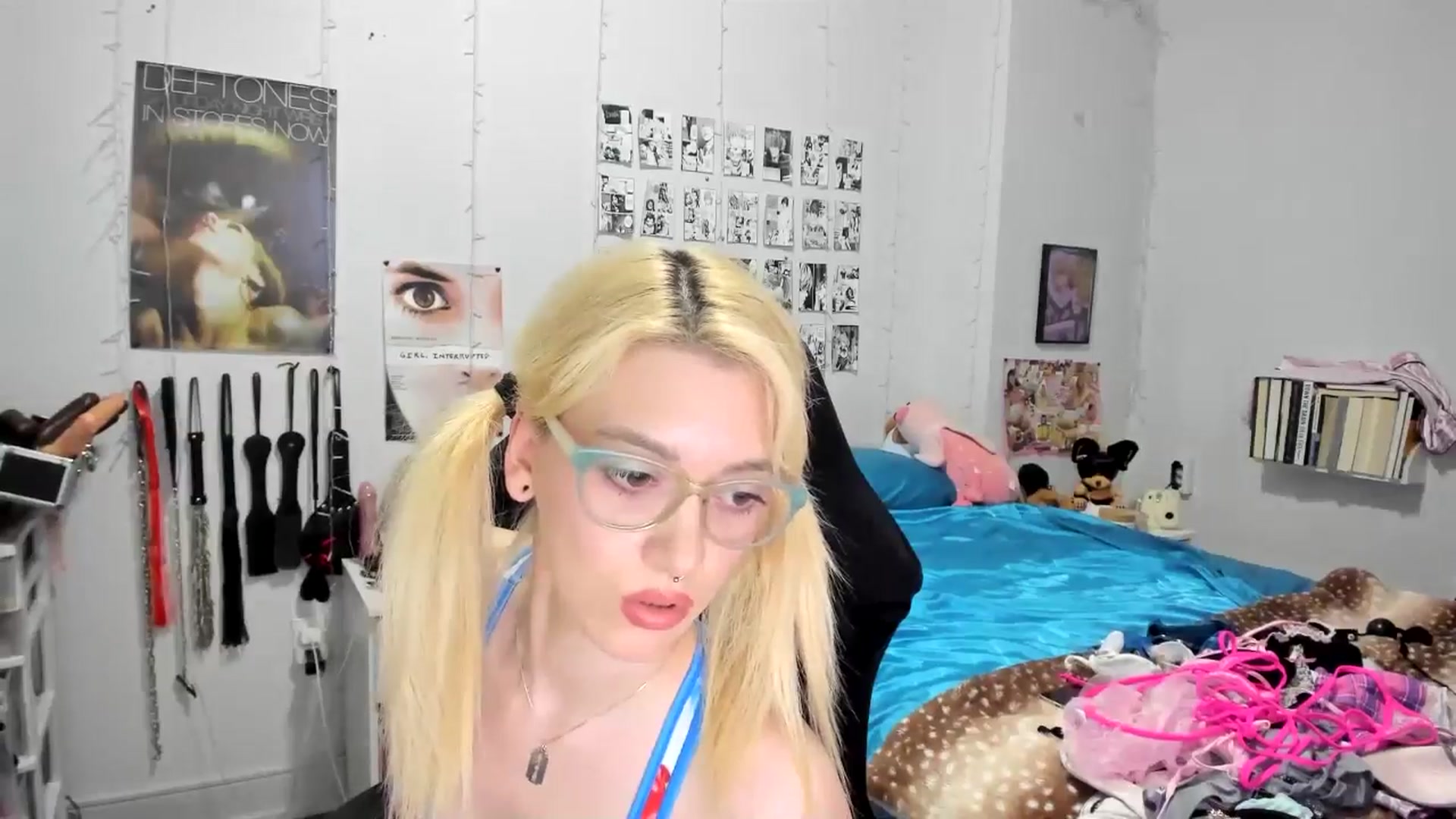 Gallery image thumbnail from AnnaTame's myfreecams stream on, 08/04/2025, 08:52 image 10 of 20