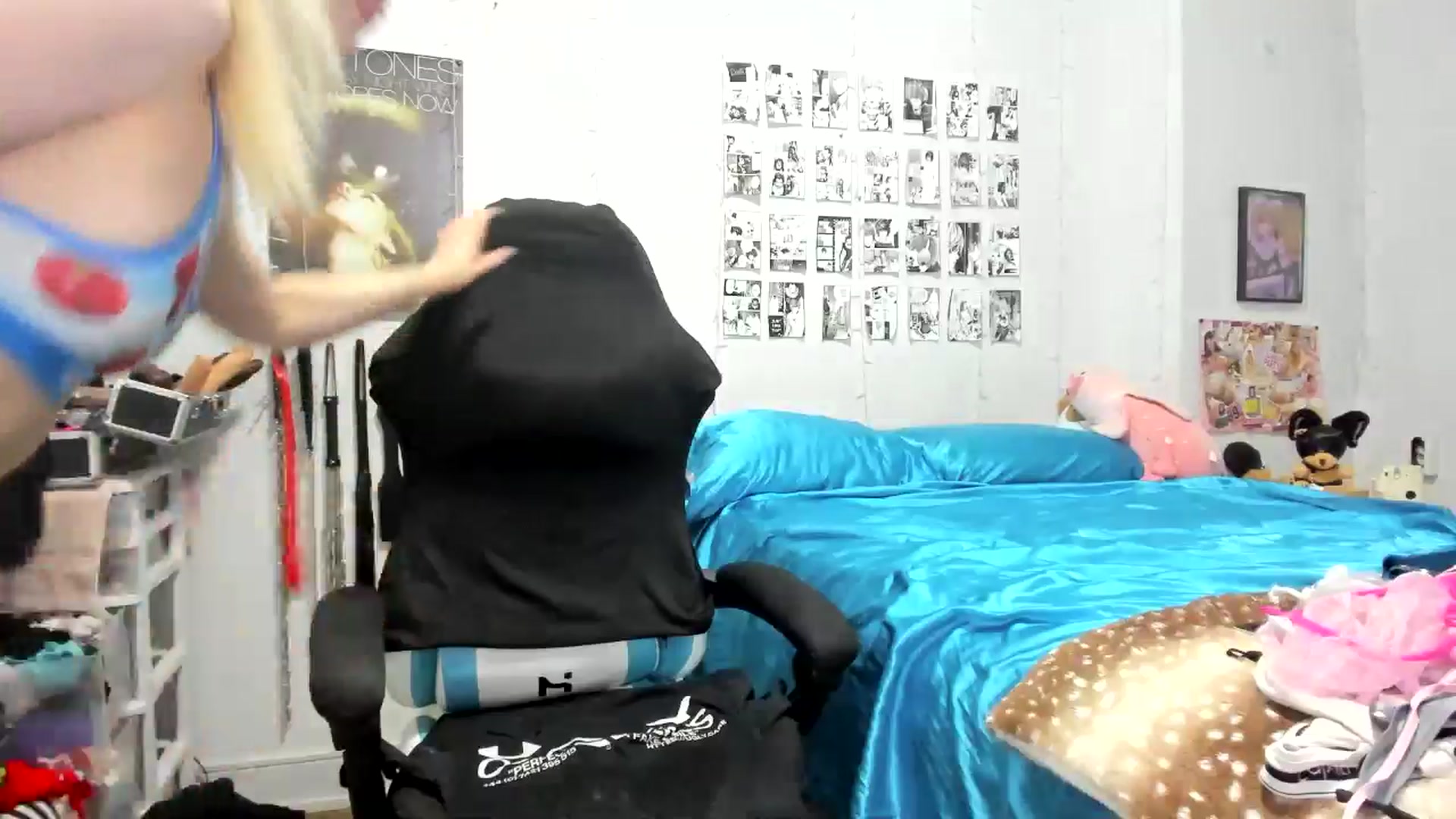 Gallery image thumbnail from AnnaTame's myfreecams stream on, 08/04/2025, 08:52 image 12 of 20