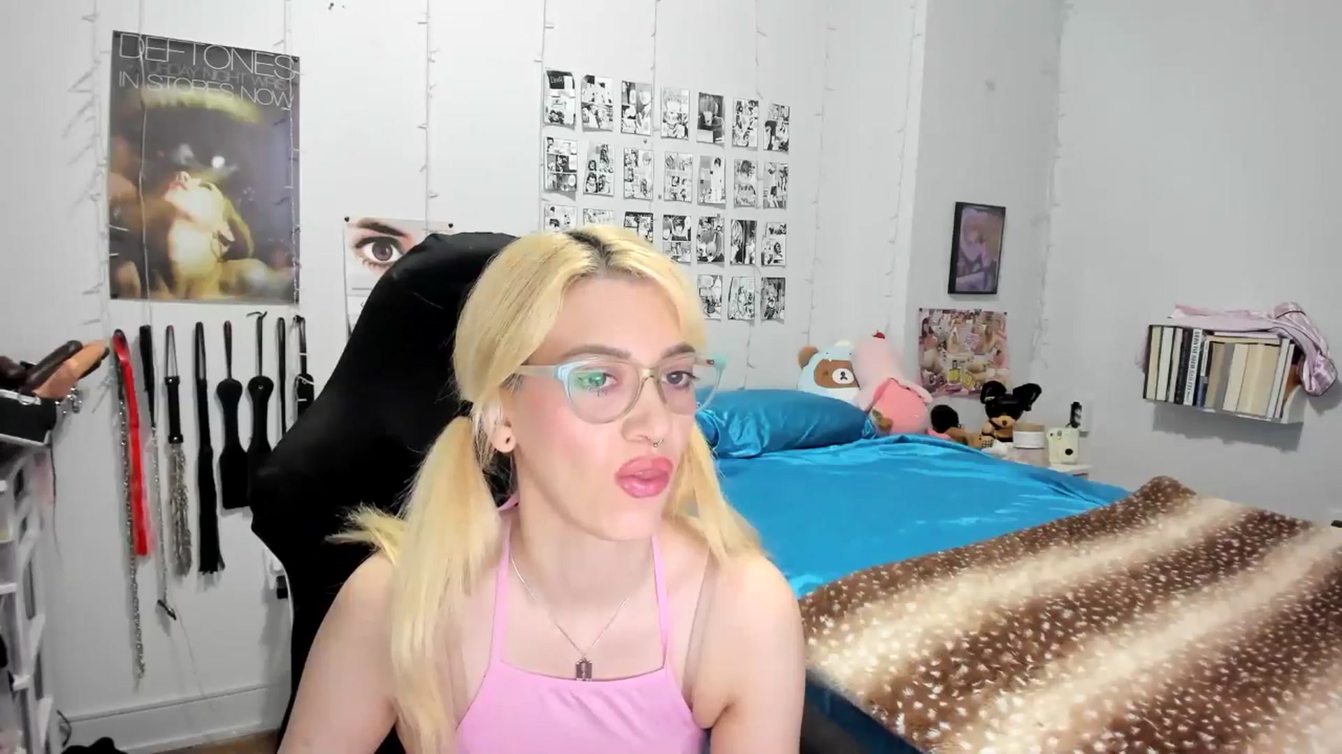 Gallery image thumbnail from AnnaTame's myfreecams stream on, 08/05/2025, 04:36 image 2 of 20