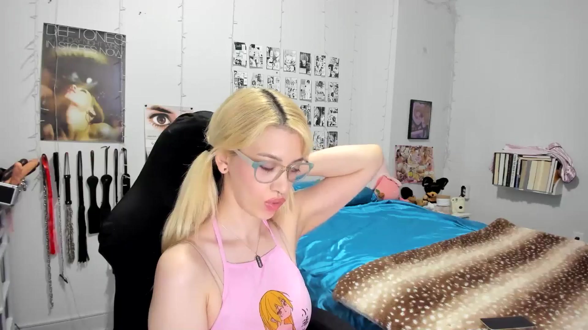 Gallery image thumbnail from AnnaTame's myfreecams stream on, 08/05/2025, 04:36 image 15 of 20