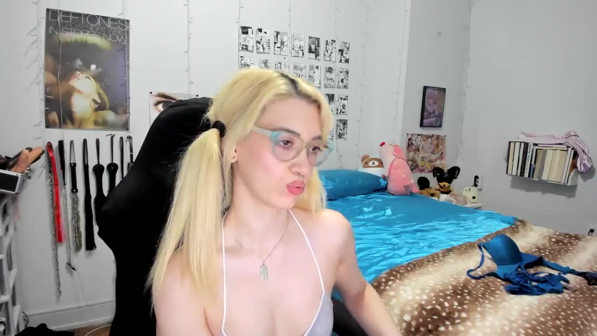 Gallery image thumbnail from AnnaTame's myfreecams stream on, 08/06/2025, 08:32 image 12 of 20