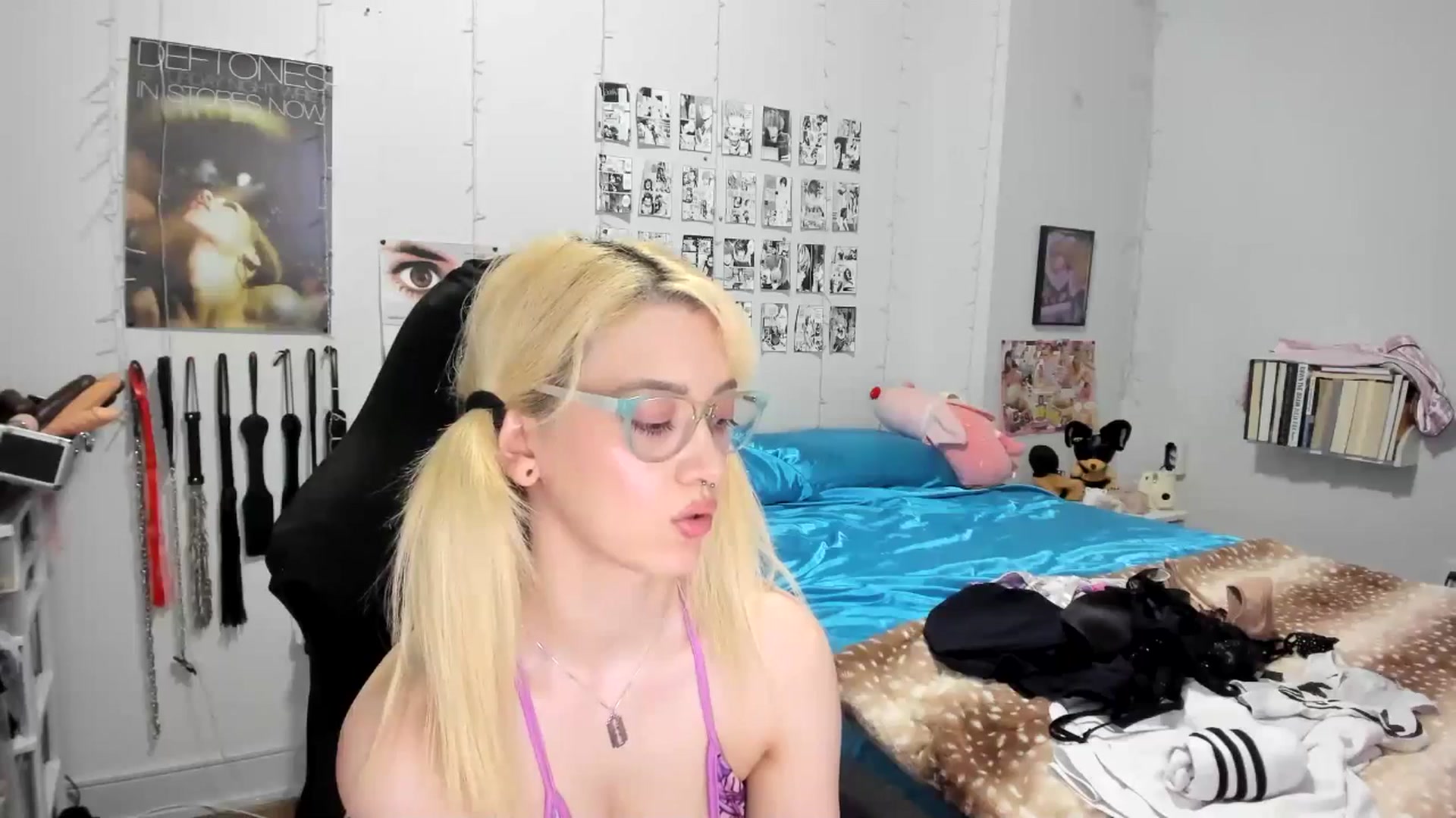 Gallery image thumbnail from AnnaTame's myfreecams stream on, 08/07/2025, 08:05 image 16 of 20
