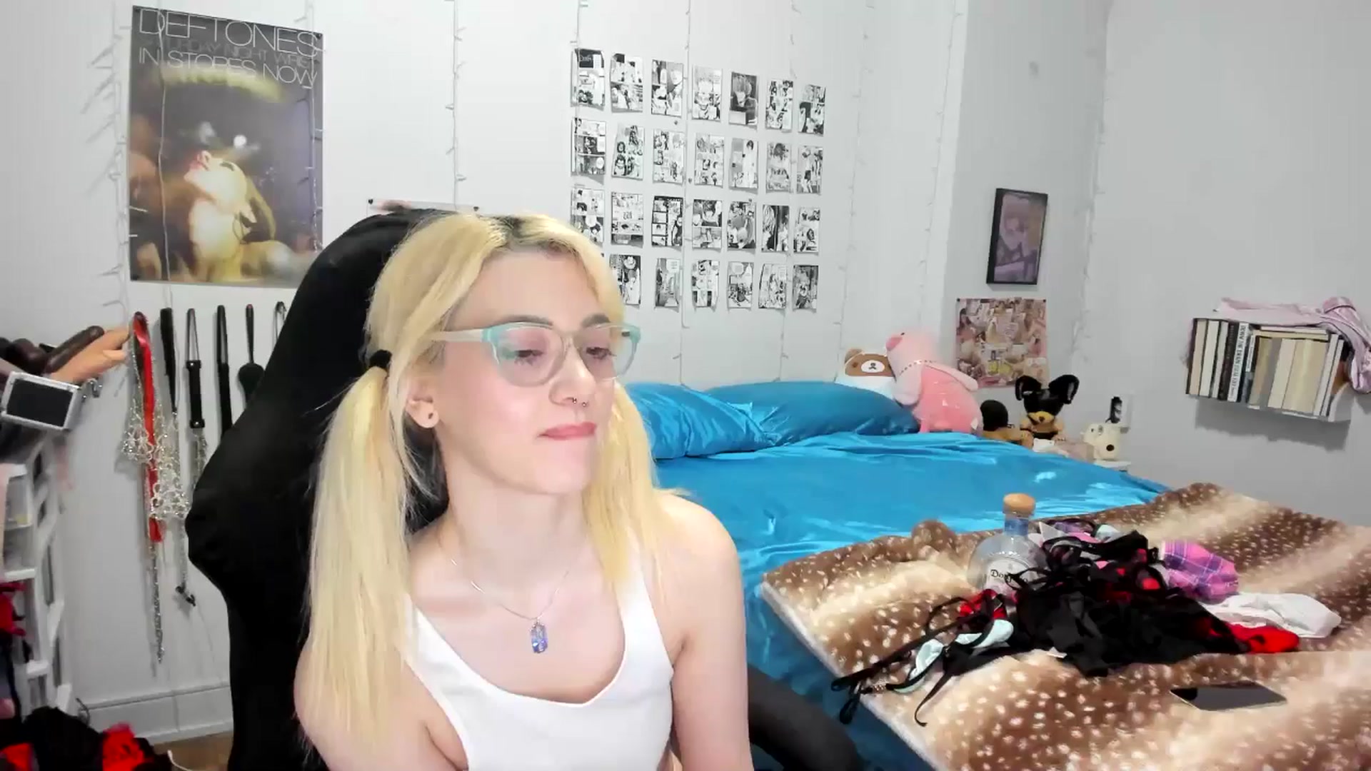 Gallery image thumbnail from AnnaTame's myfreecams stream on, 08/10/2025, 08:35 image 10 of 20