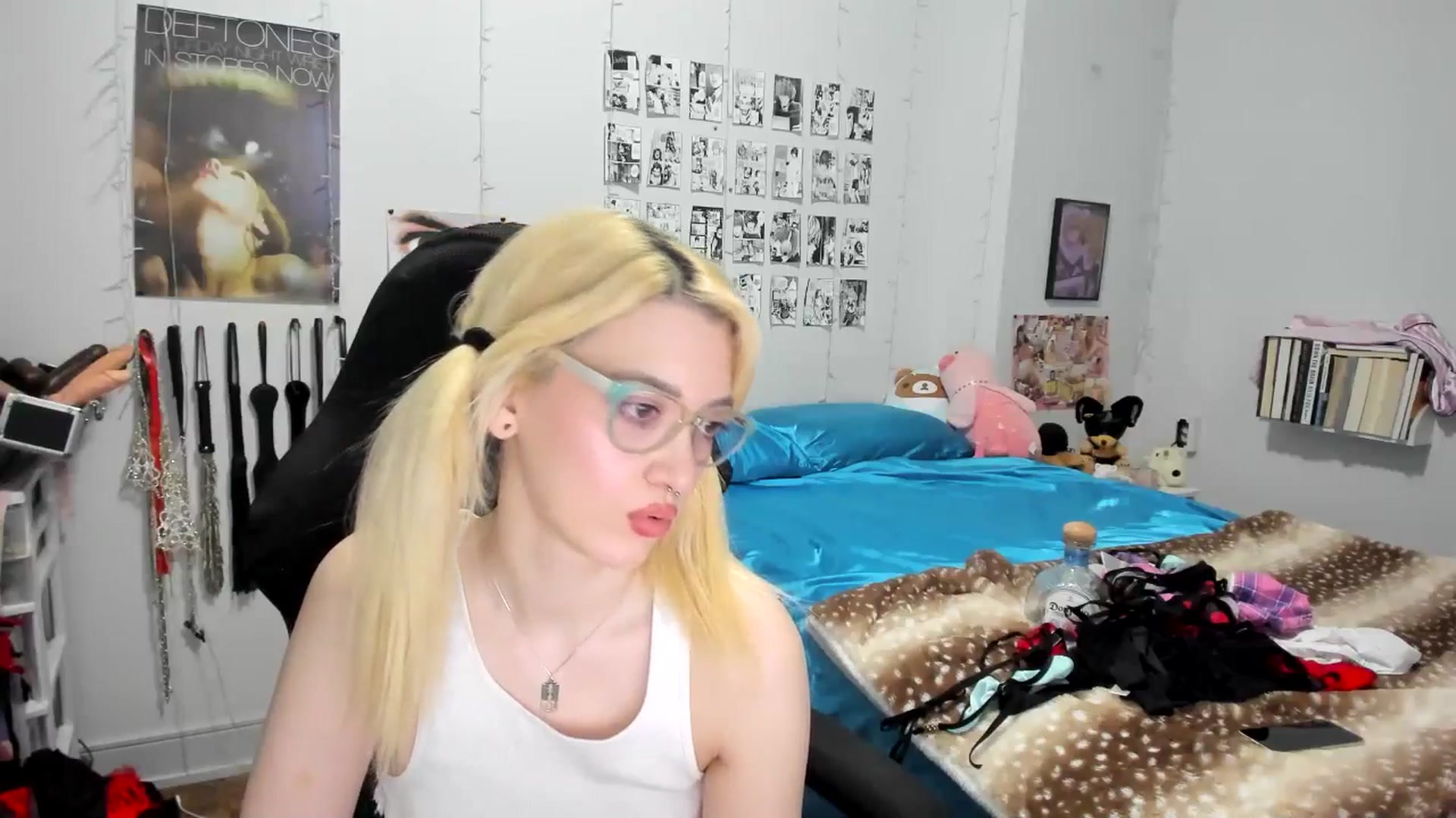 Gallery image thumbnail from AnnaTame's myfreecams stream on, 08/10/2025, 08:35 image 11 of 20