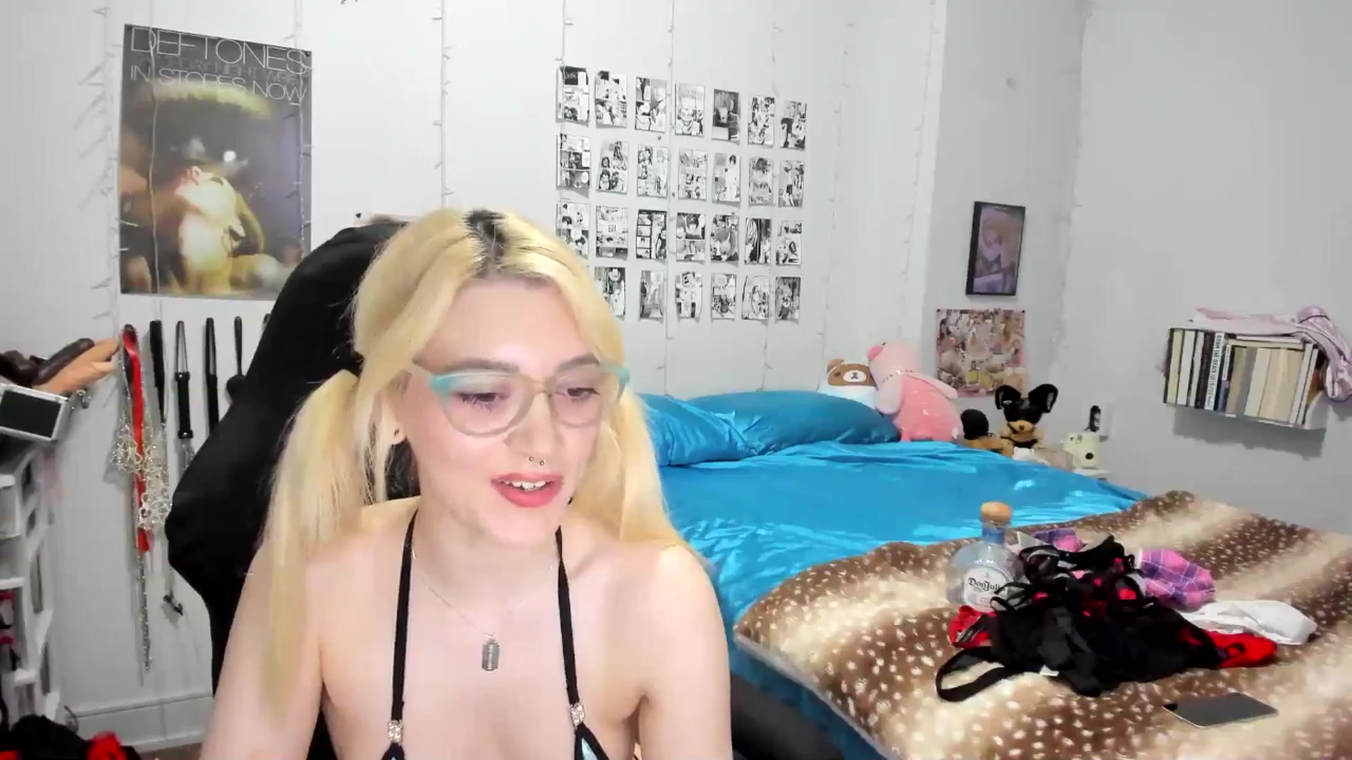 Gallery image thumbnail from AnnaTame's myfreecams stream on, 08/10/2025, 08:35 image 2 of 20