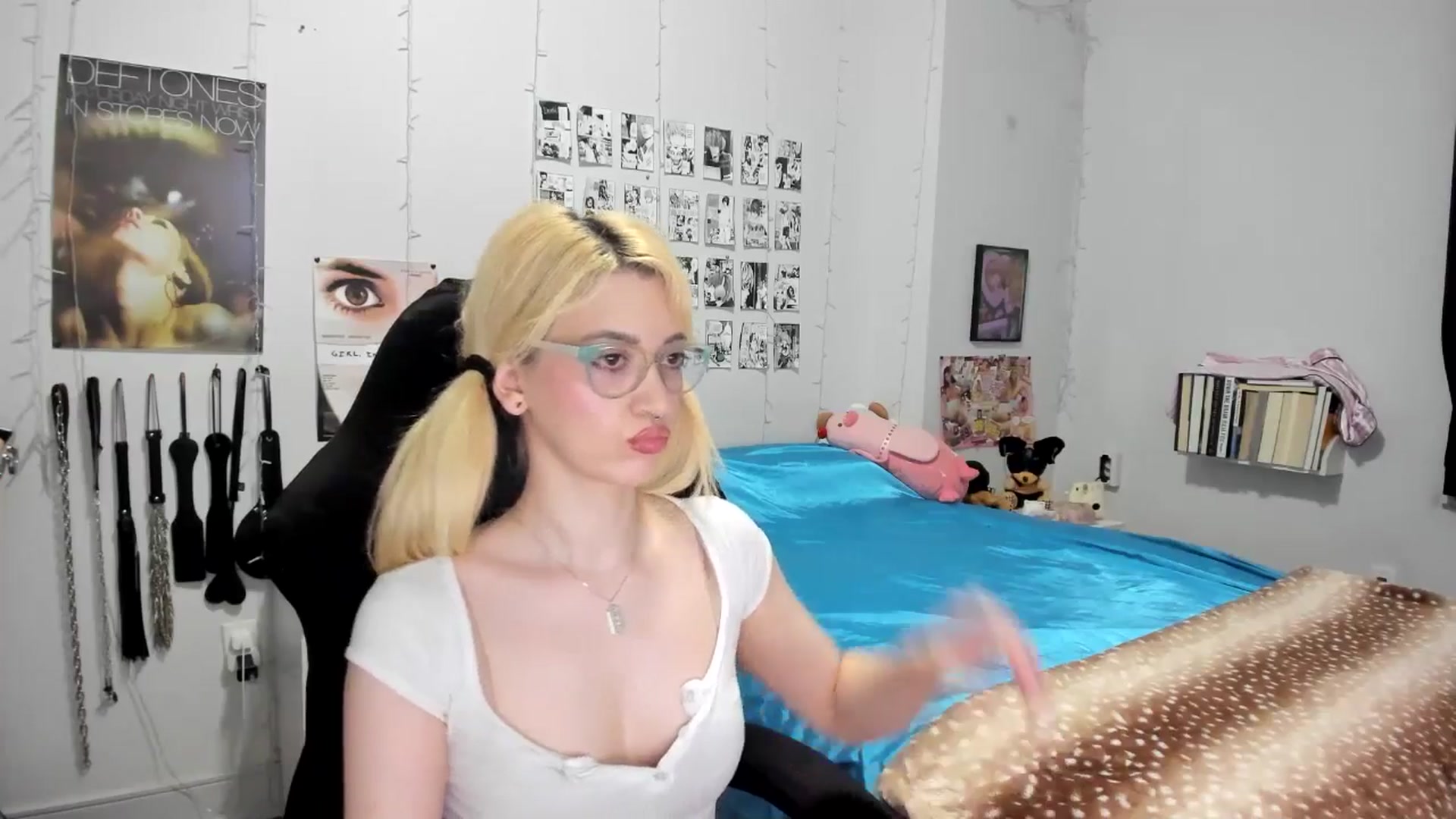 Gallery image thumbnail from AnnaTame's myfreecams stream on, 08/12/2025, 02:51 image 15 of 20