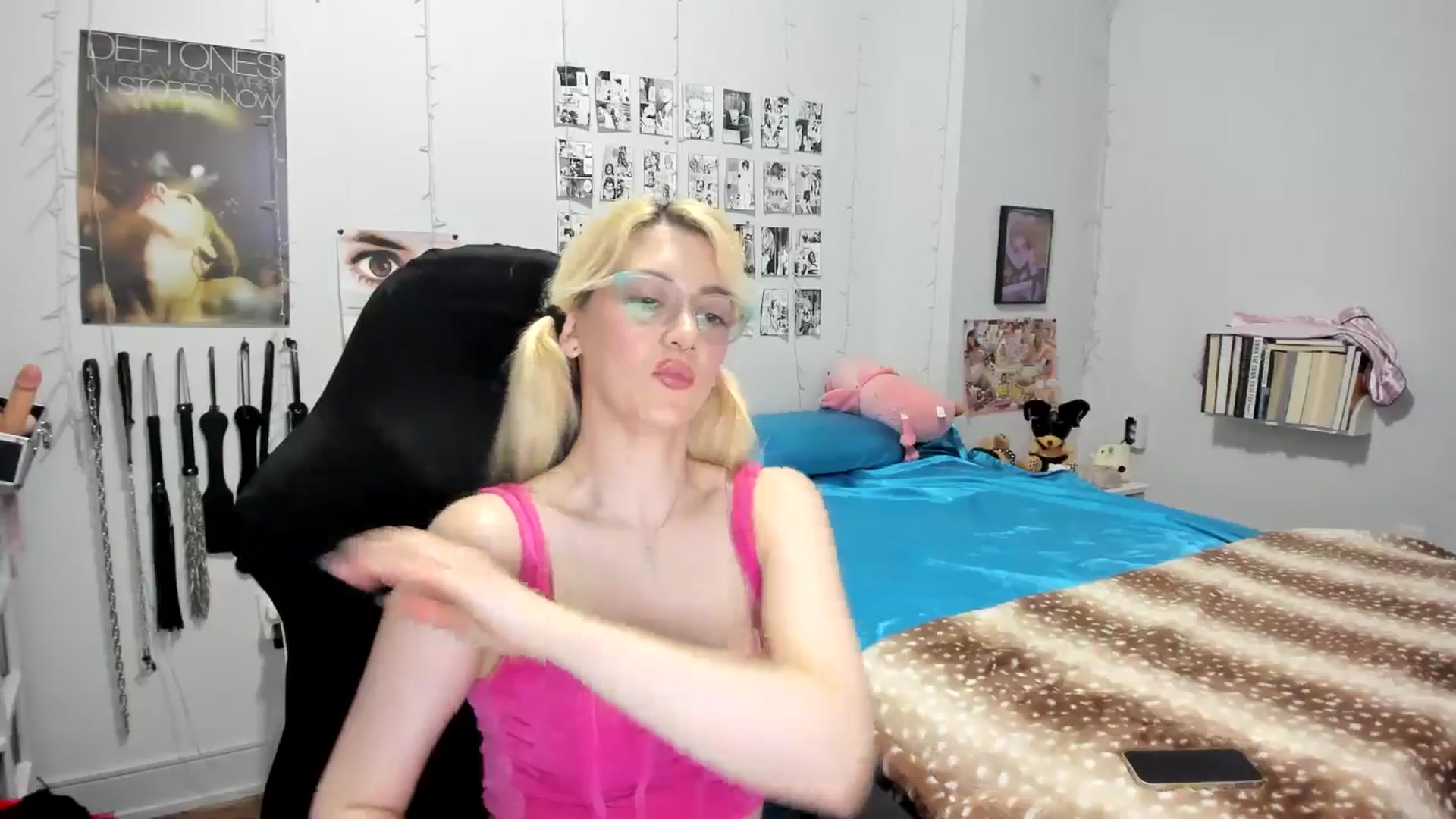 Gallery image thumbnail from AnnaTame's myfreecams stream on, 08/13/2025, 07:45 image 5 of 20
