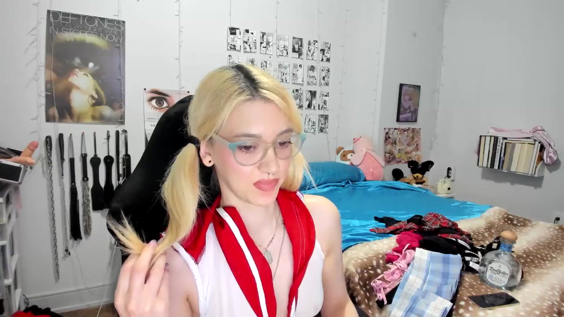Gallery image thumbnail from AnnaTame's myfreecams stream on, 08/18/2025, 04:12 image 10 of 20
