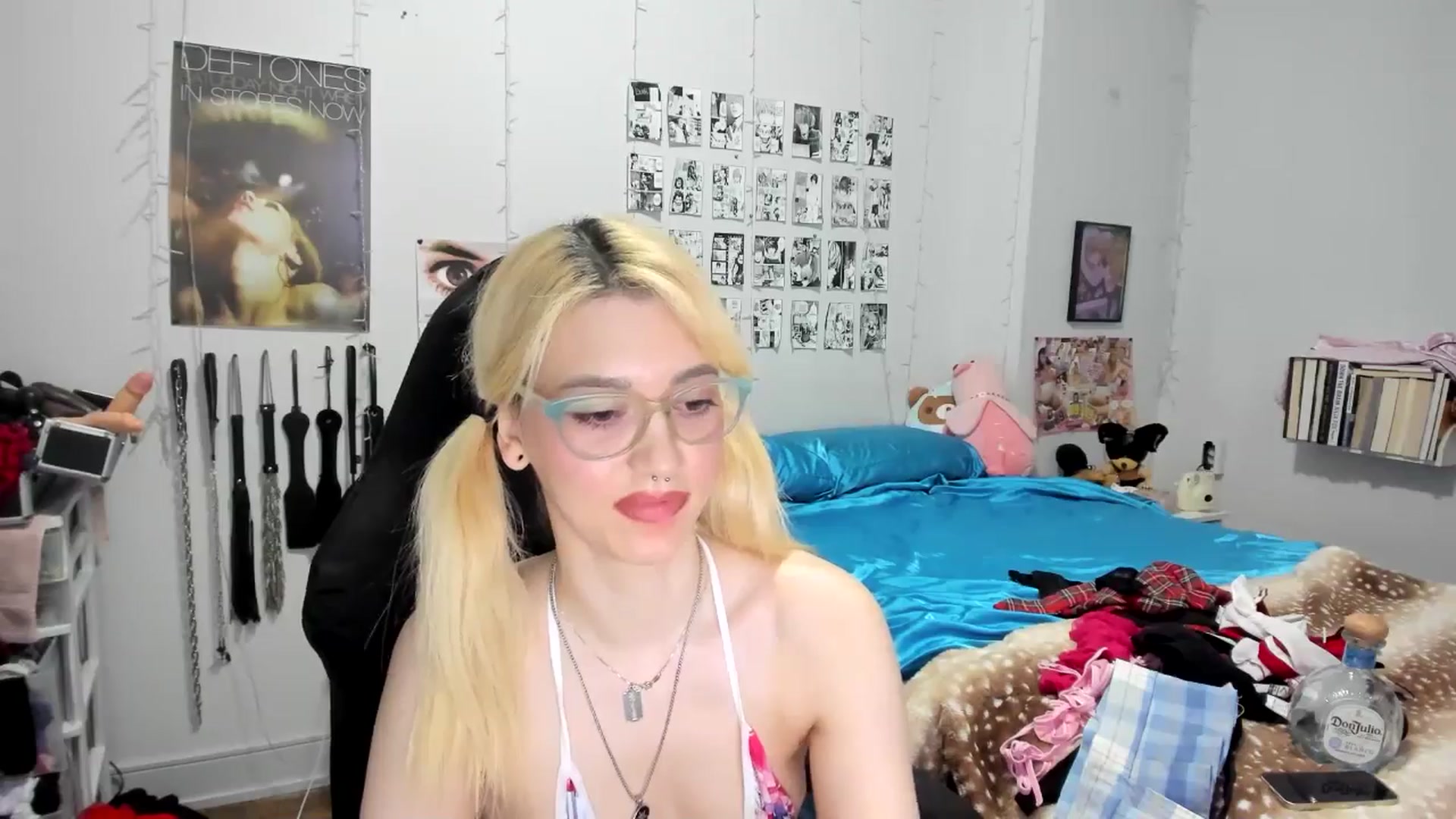 Gallery image thumbnail from AnnaTame's myfreecams stream on, 08/18/2025, 04:12 image 15 of 20