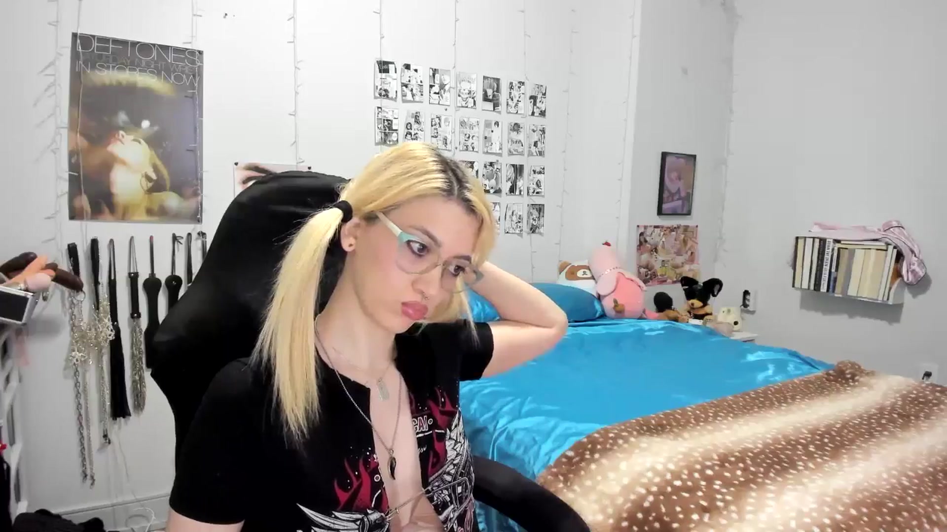 Gallery image thumbnail from AnnaTame's myfreecams stream on, 08/27/2025, 03:00 image 2 of 20
