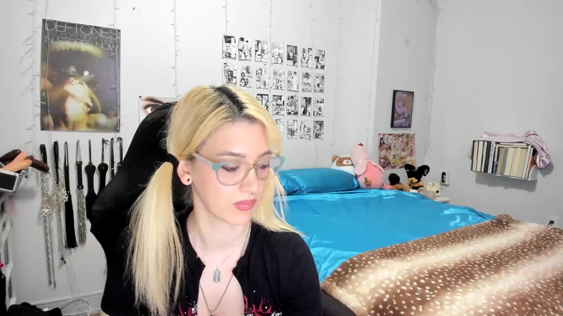 Gallery image thumbnail from AnnaTame's myfreecams stream on, 08/27/2025, 03:45 image 15 of 20