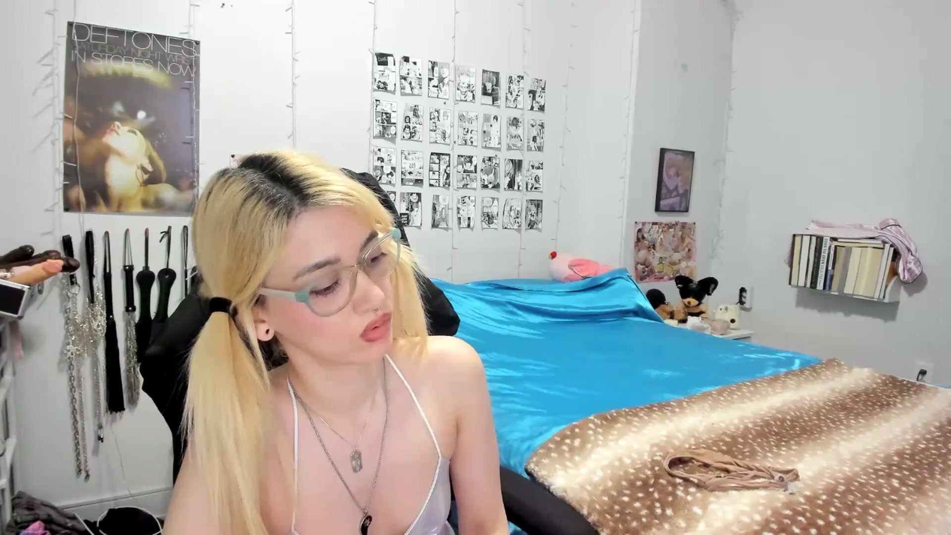 Gallery image thumbnail from AnnaTame's myfreecams stream on, 09/04/2025, 10:28 image 2 of 20
