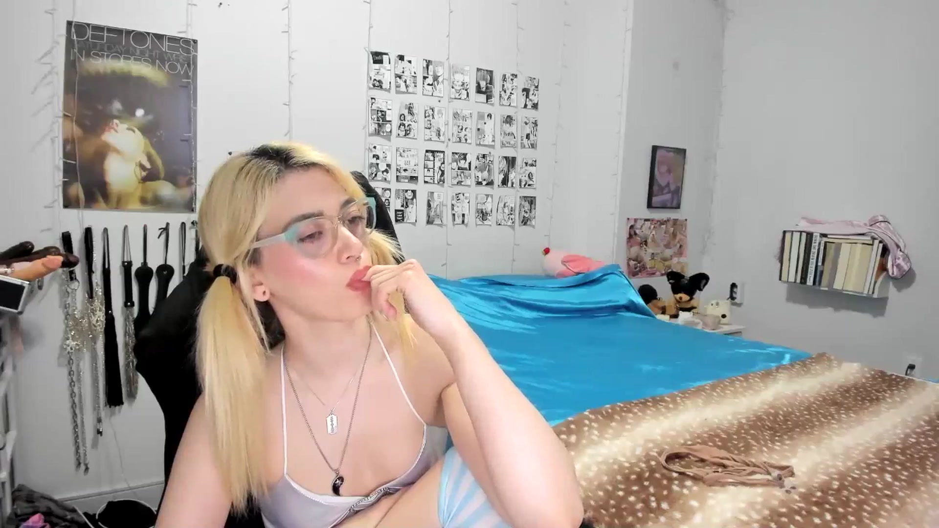 Gallery image thumbnail from AnnaTame's myfreecams stream on, 09/04/2025, 10:28 image 14 of 20