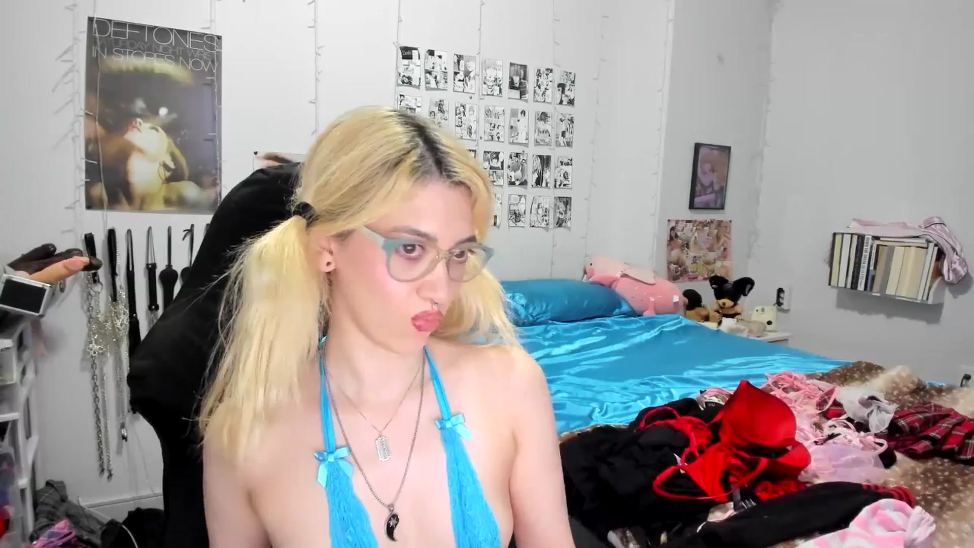 Gallery image thumbnail from AnnaTame's myfreecams stream on, 09/05/2025, 09:52 image 17 of 20