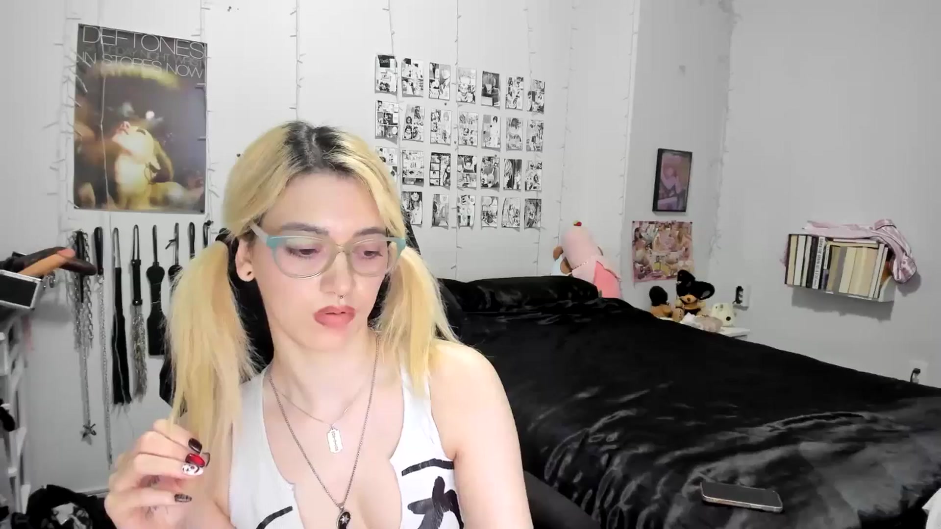 Gallery image thumbnail from AnnaTame's myfreecams stream on, 09/18/2025, 10:00 image 7 of 20