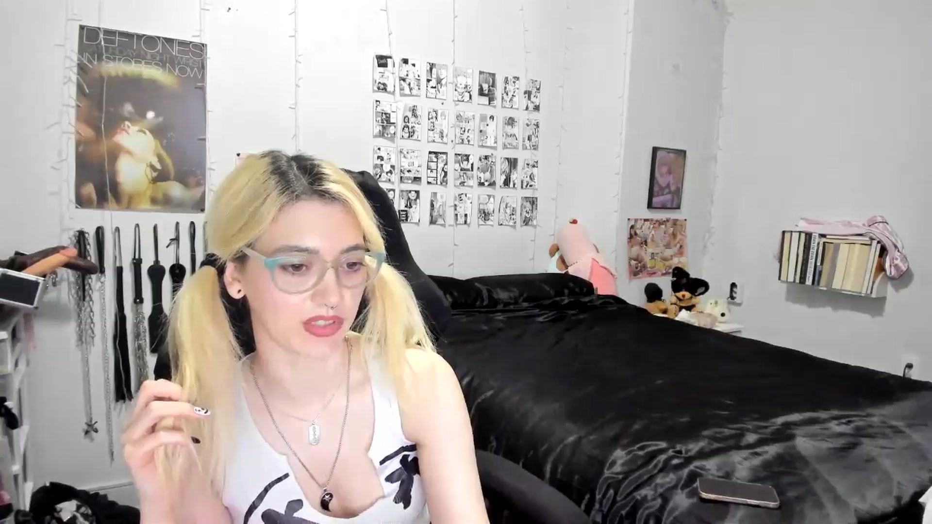 Gallery image thumbnail from AnnaTame's myfreecams stream on, 09/18/2025, 10:00 image 15 of 20