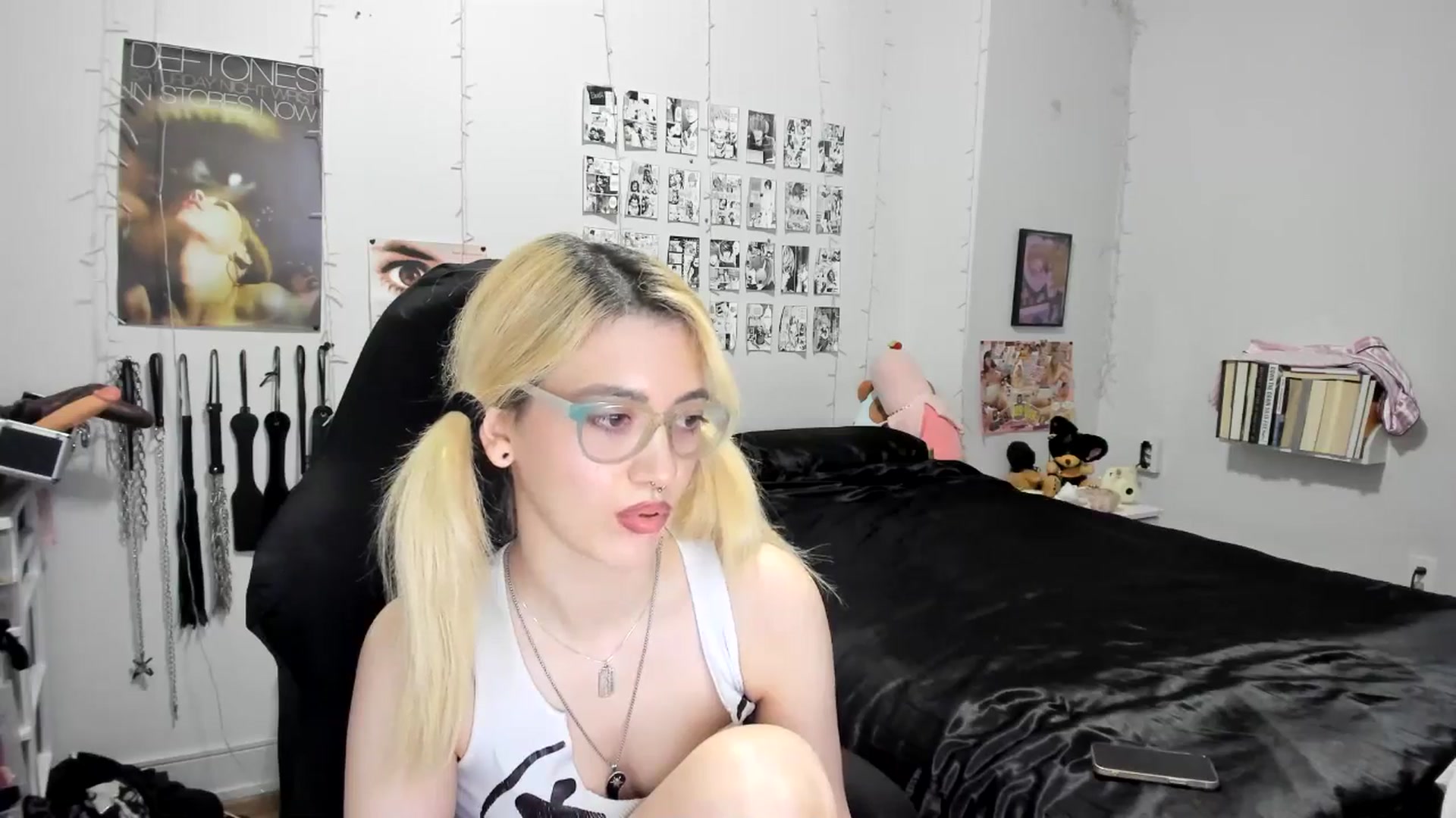 Gallery image thumbnail from AnnaTame's myfreecams stream on, 09/18/2025, 10:00 image 14 of 20