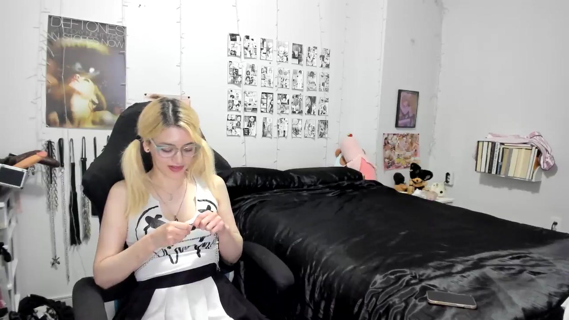 Gallery image thumbnail from AnnaTame's myfreecams stream on, 09/18/2025, 10:00 image 13 of 20
