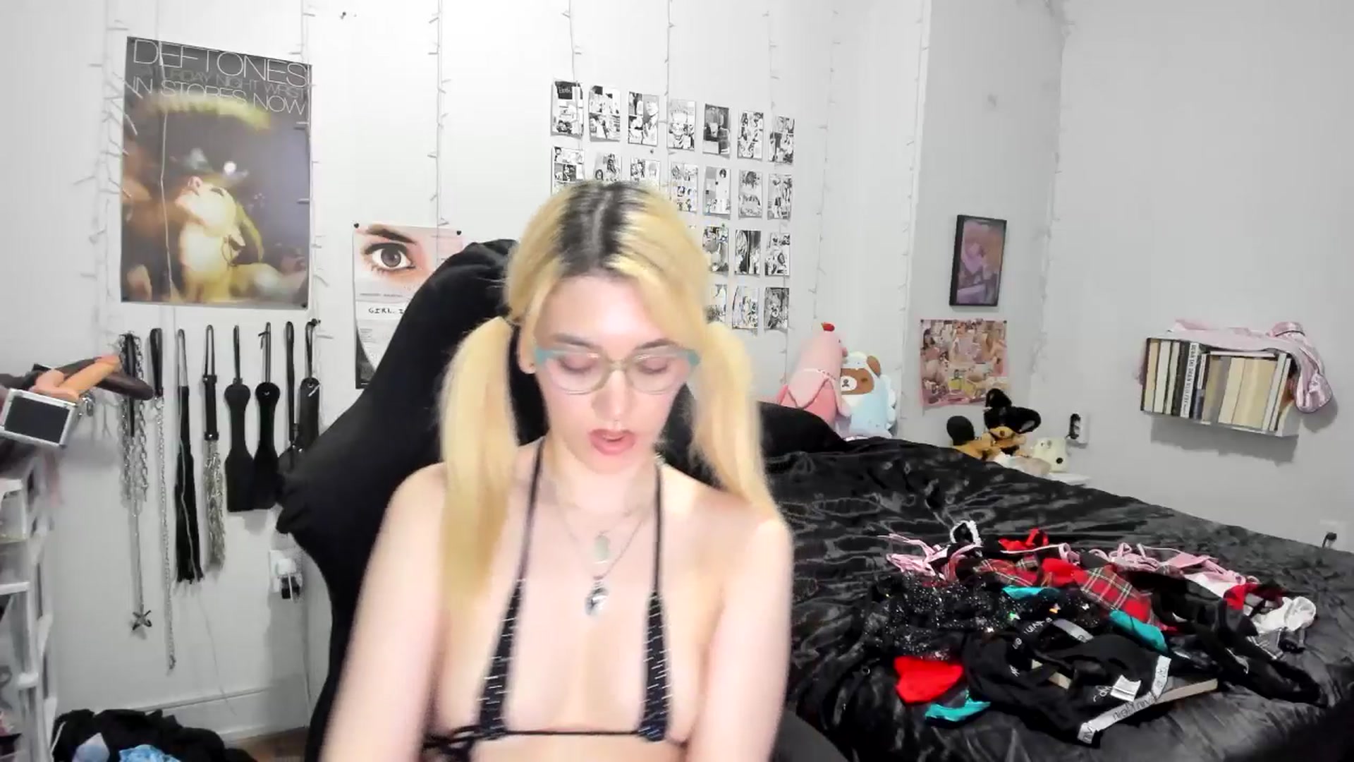 Gallery image thumbnail from AnnaTame's myfreecams stream on, 09/21/2025, 07:55 image 10 of 20