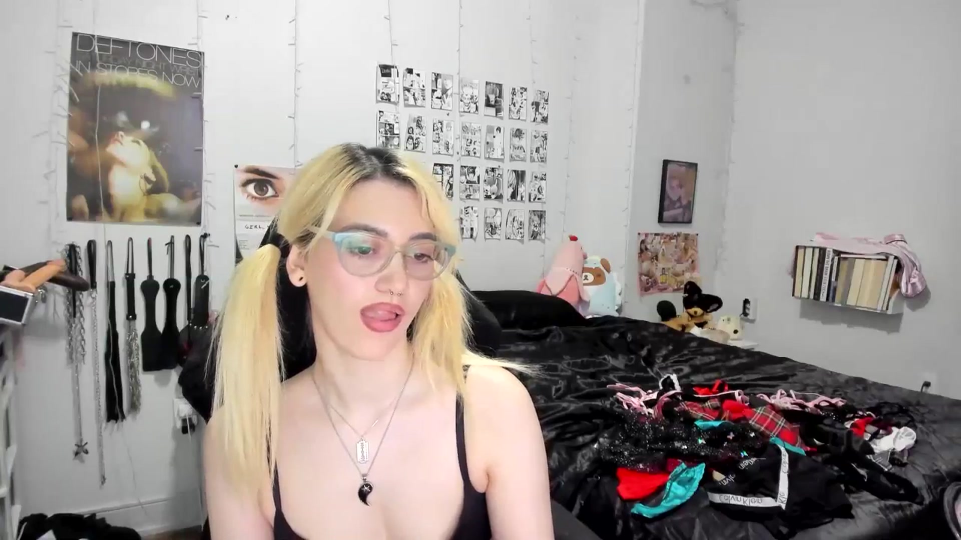 Gallery image thumbnail from AnnaTame's myfreecams stream on, 09/21/2025, 08:34 image 2 of 20