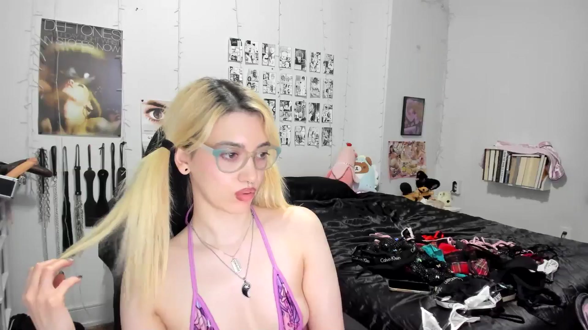 Gallery image thumbnail from AnnaTame's myfreecams stream on, 09/21/2025, 08:34 image 17 of 20