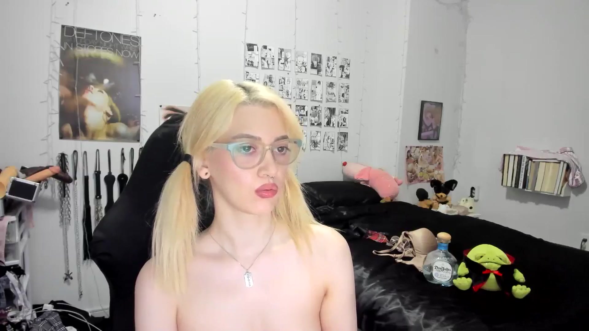 Gallery image thumbnail from AnnaTame's myfreecams stream on, 10/08/2025, 08:48 image 6 of 20