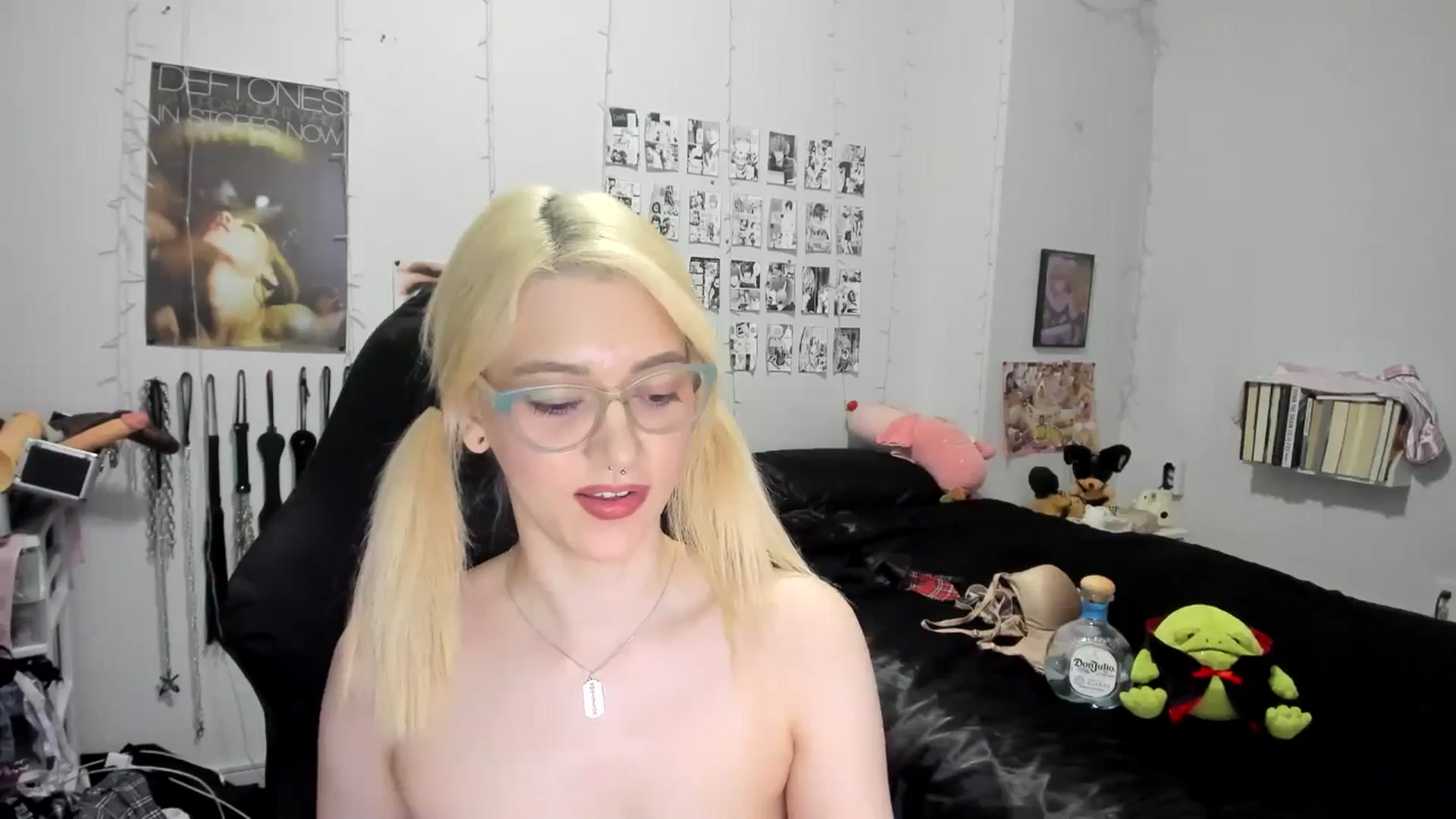 Gallery image thumbnail from AnnaTame's myfreecams stream on, 10/08/2025, 08:48 image 8 of 20