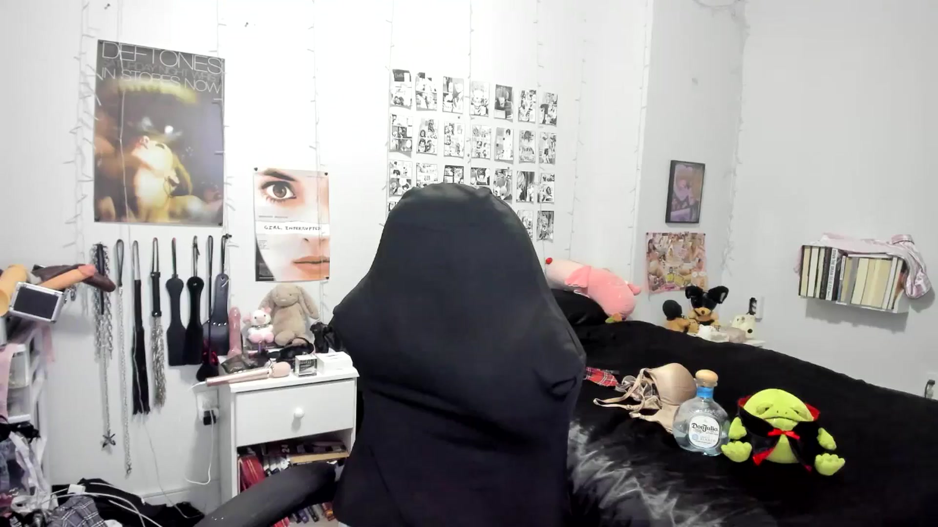 Gallery image thumbnail from AnnaTame's myfreecams stream on, 10/08/2025, 08:48 image 3 of 20
