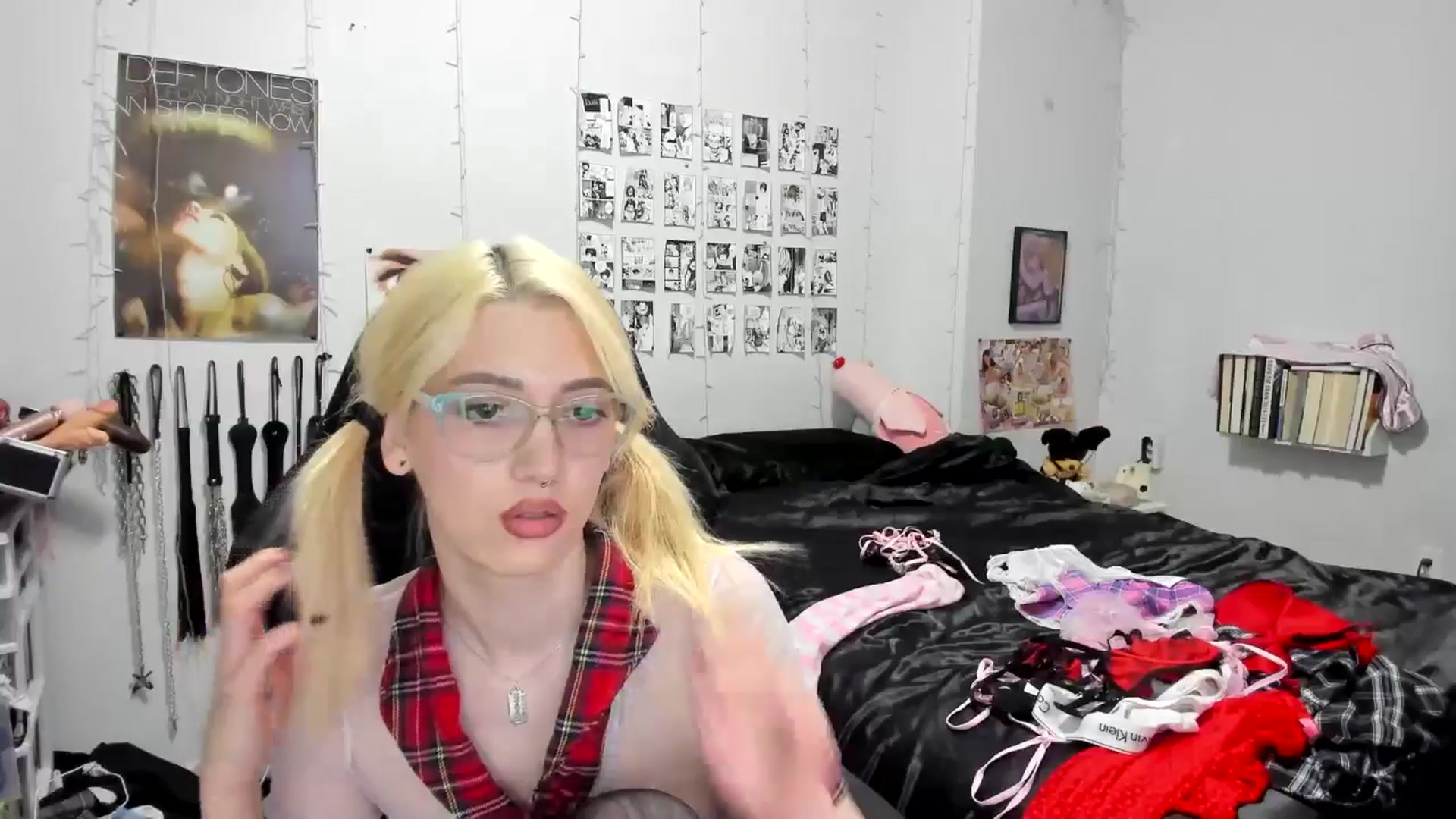 Gallery image thumbnail from AnnaTame's myfreecams stream on, 10/10/2025, 09:41 image 6 of 20