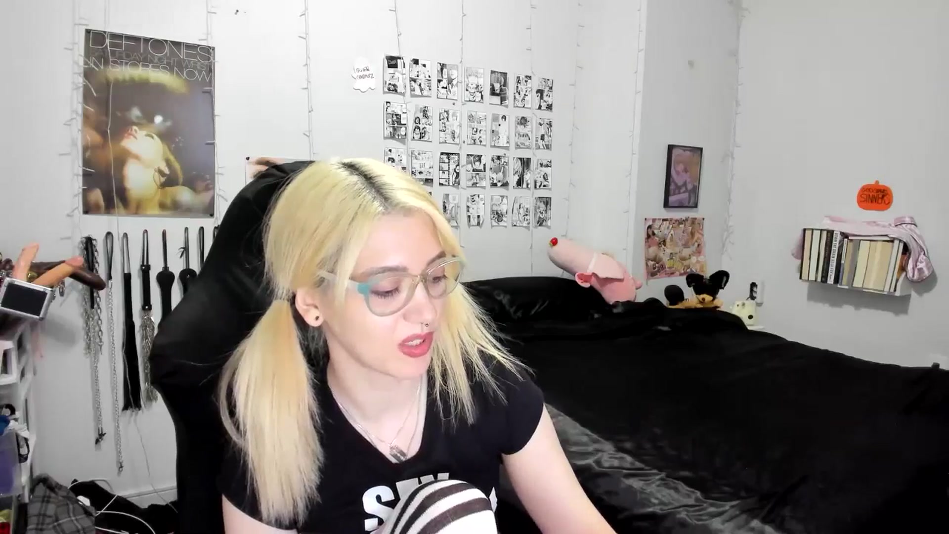 Gallery image thumbnail from AnnaTame's myfreecams stream on, 10/16/2025, 11:14 image 9 of 20